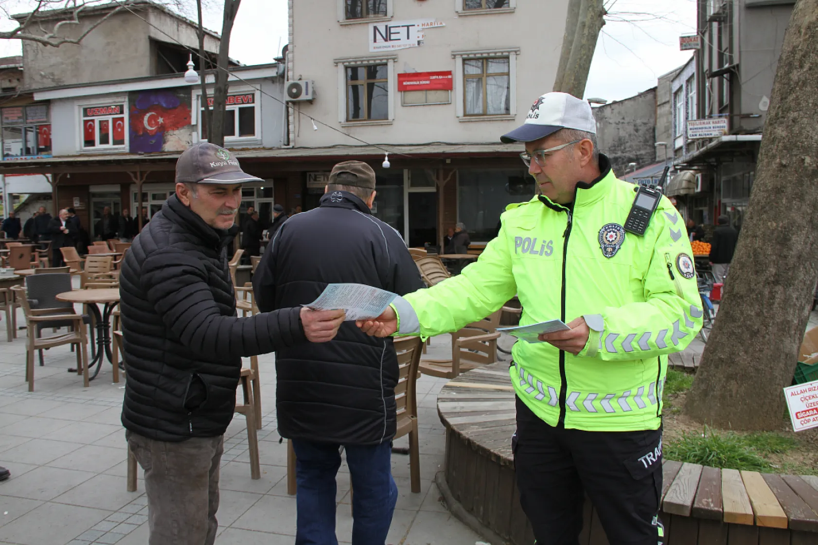 Çarşamba'da dolandırıcılara karşı broşür dağıtımı