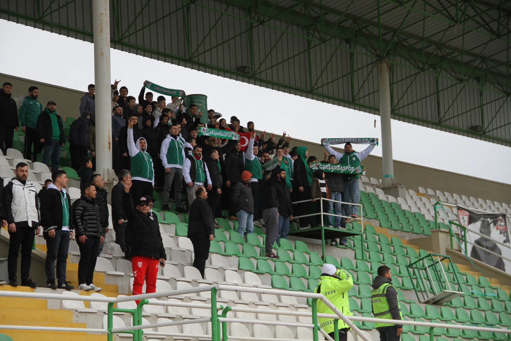 Çarşambaspor farklı kazandı, liderliğe yükseldi