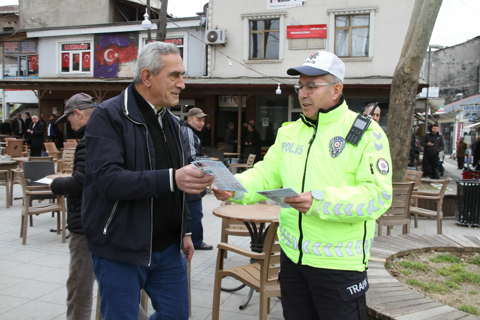 Çarşamba'da dolandırıcılara karşı broşür dağıtımı