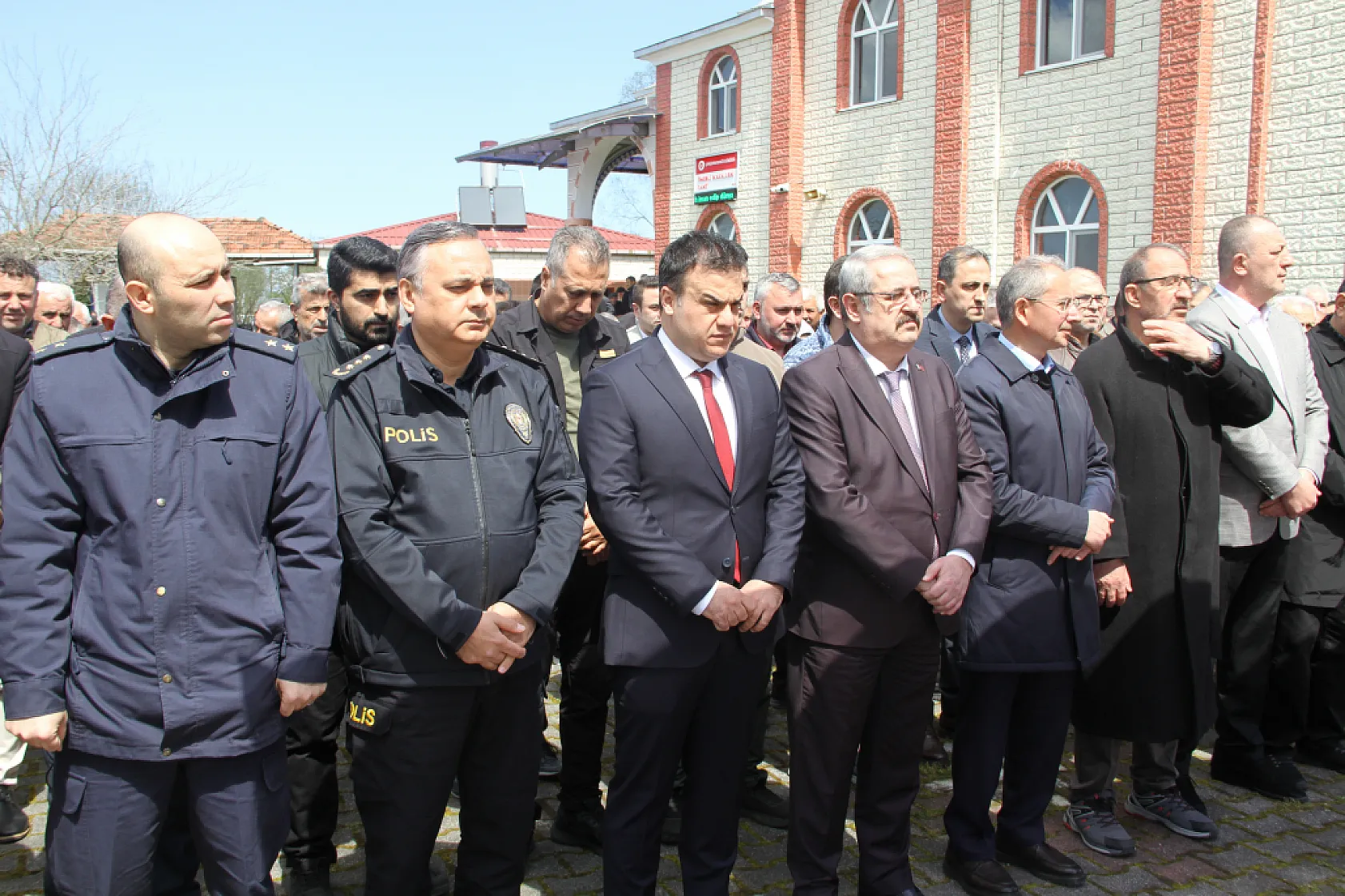 Başkan Dündar'ın amcasına son görev
