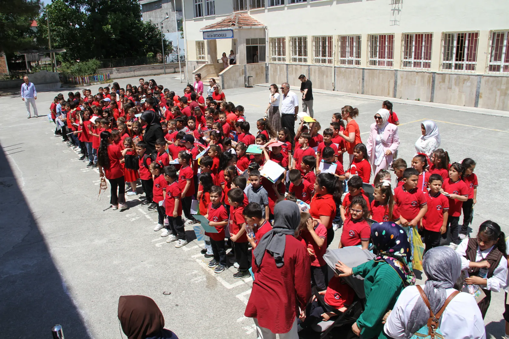 Çarşamba'da 26 bin öğrenci karne aldı
