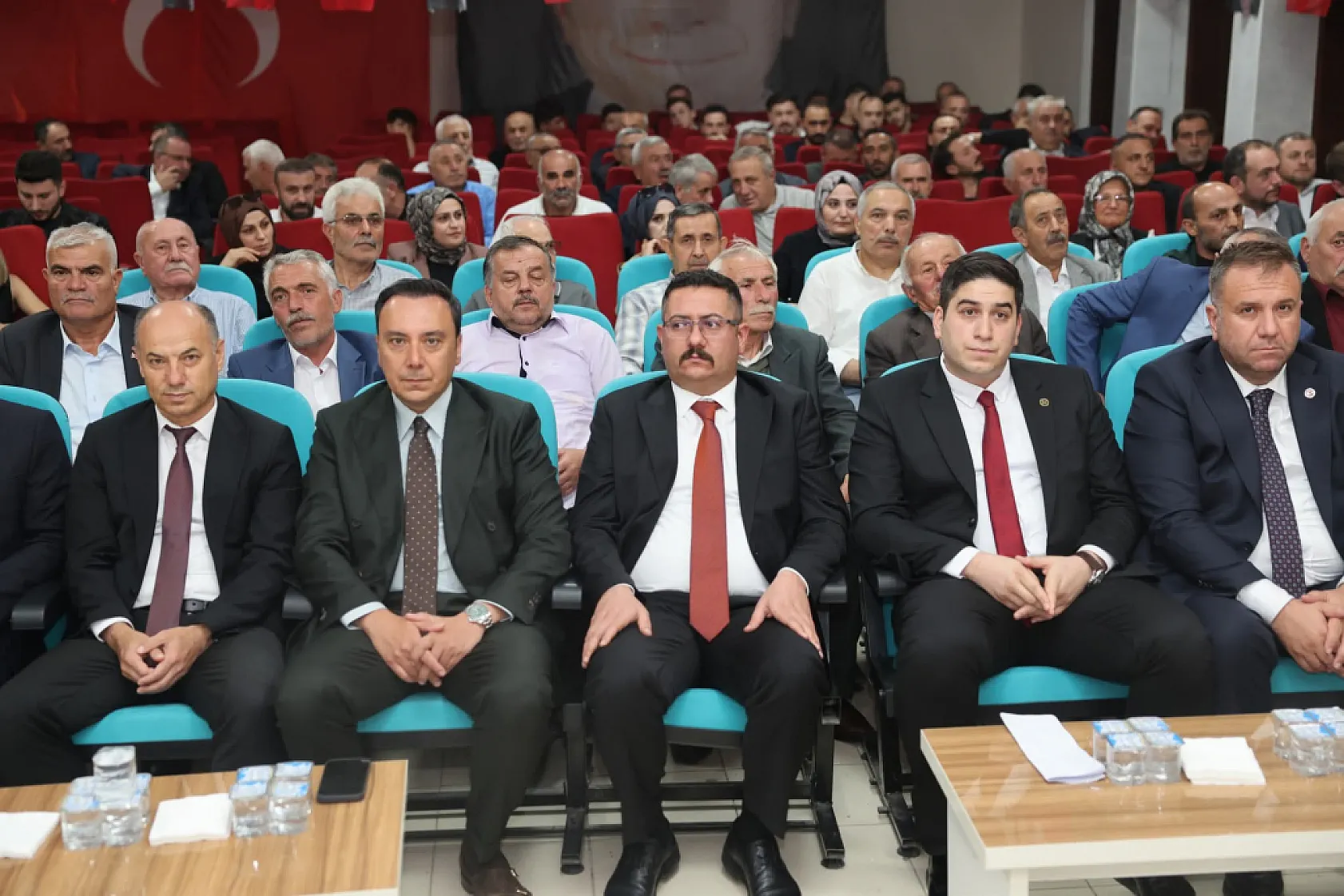 MHP Reşadiye'de Batuhan Kargılı ilçe başkanı seçildi