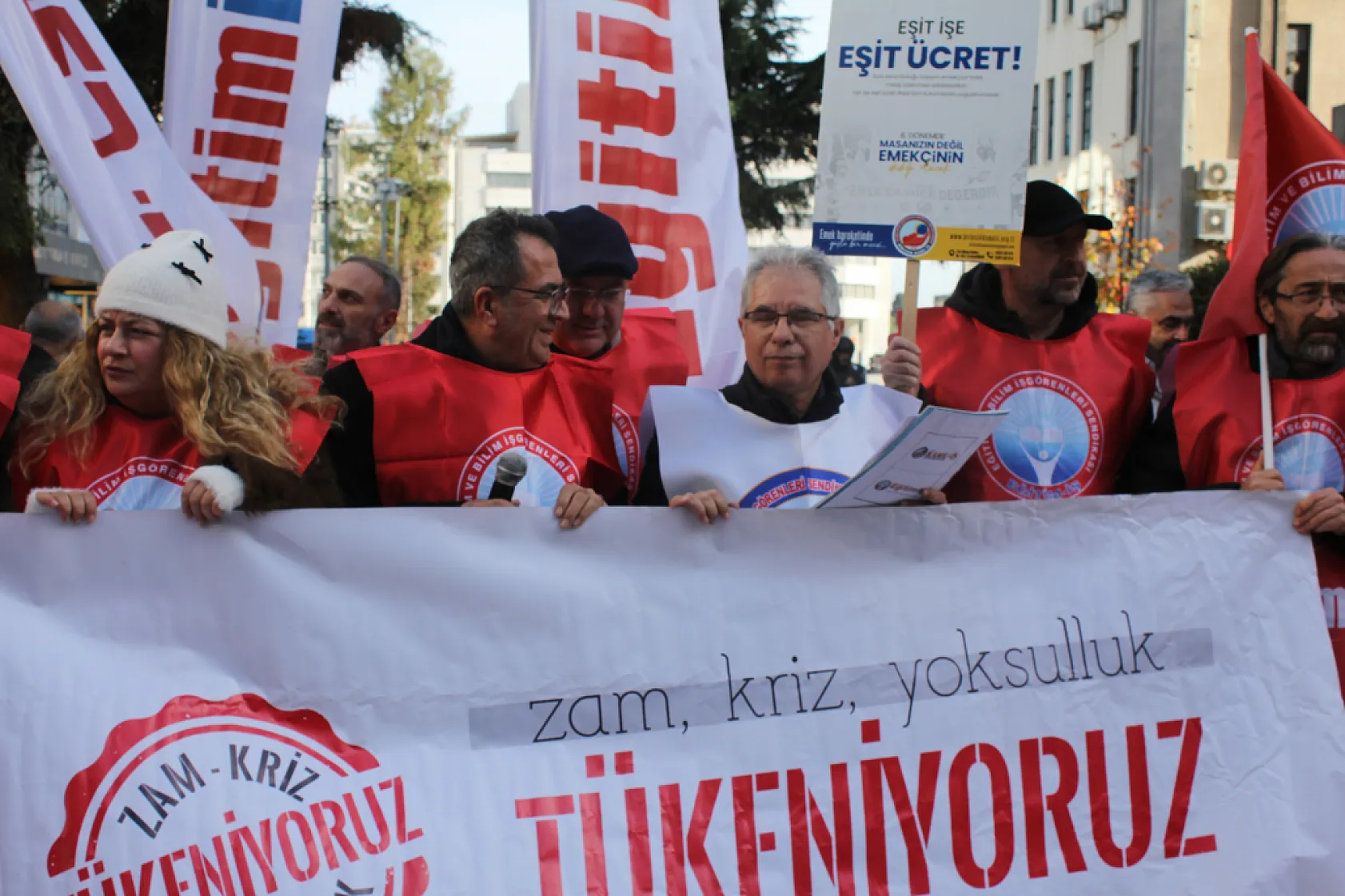 Birleşik Kamu-İş'ten Sert Tepki: 'Bu Bütçe Emek Düşmanıdır'