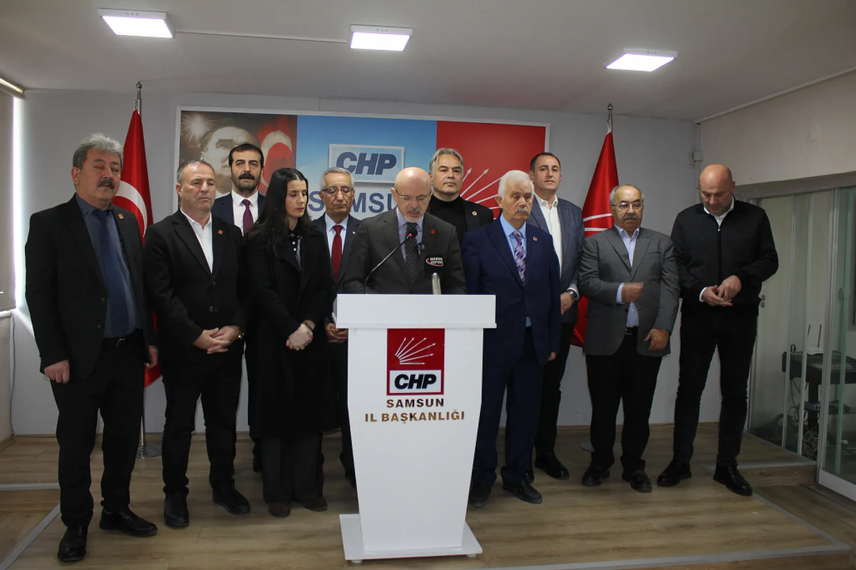 Samsun'da siyasi rota tartışması alevlendi Başkan Özdağ 'Ak Parti'nin rotası faiz lobileridir'