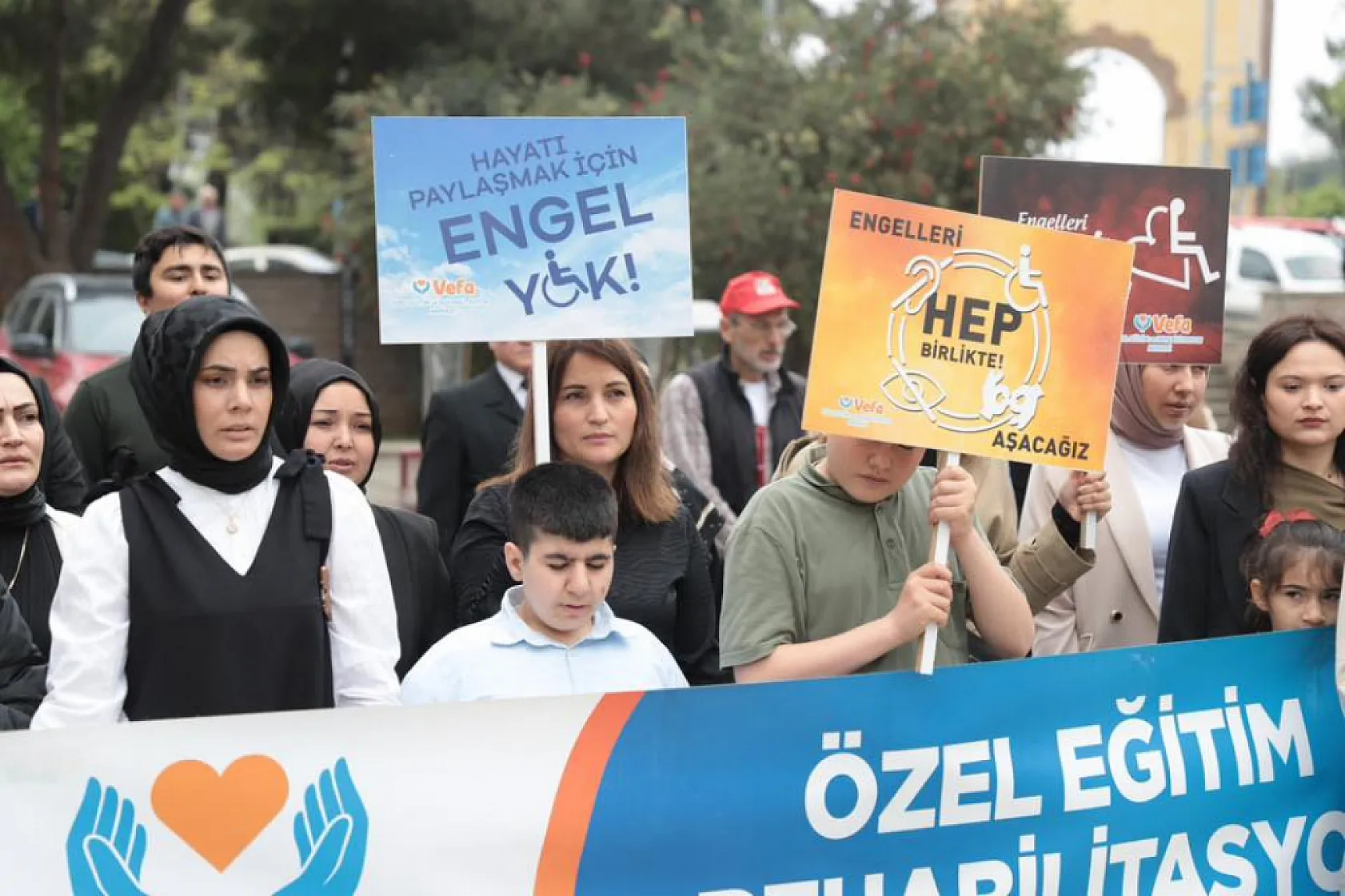 Çarşamba'da özel bireyler unutulmadı