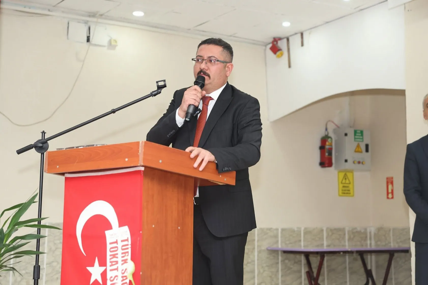 MHP Reşadiye'de Batuhan Kargılı ilçe başkanı seçildi