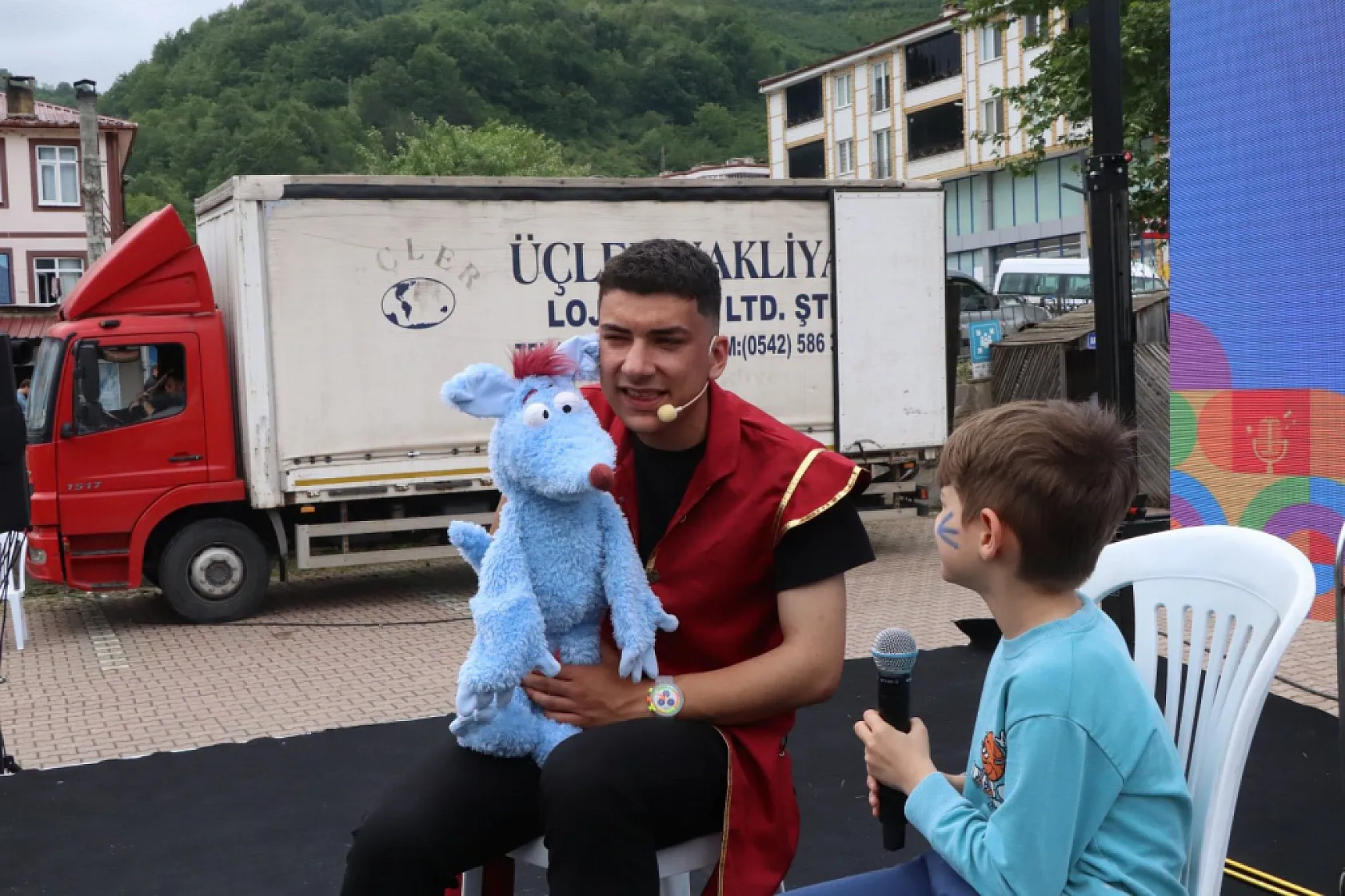 Ayvacık'ta Çocuk Şenliği coşkusu