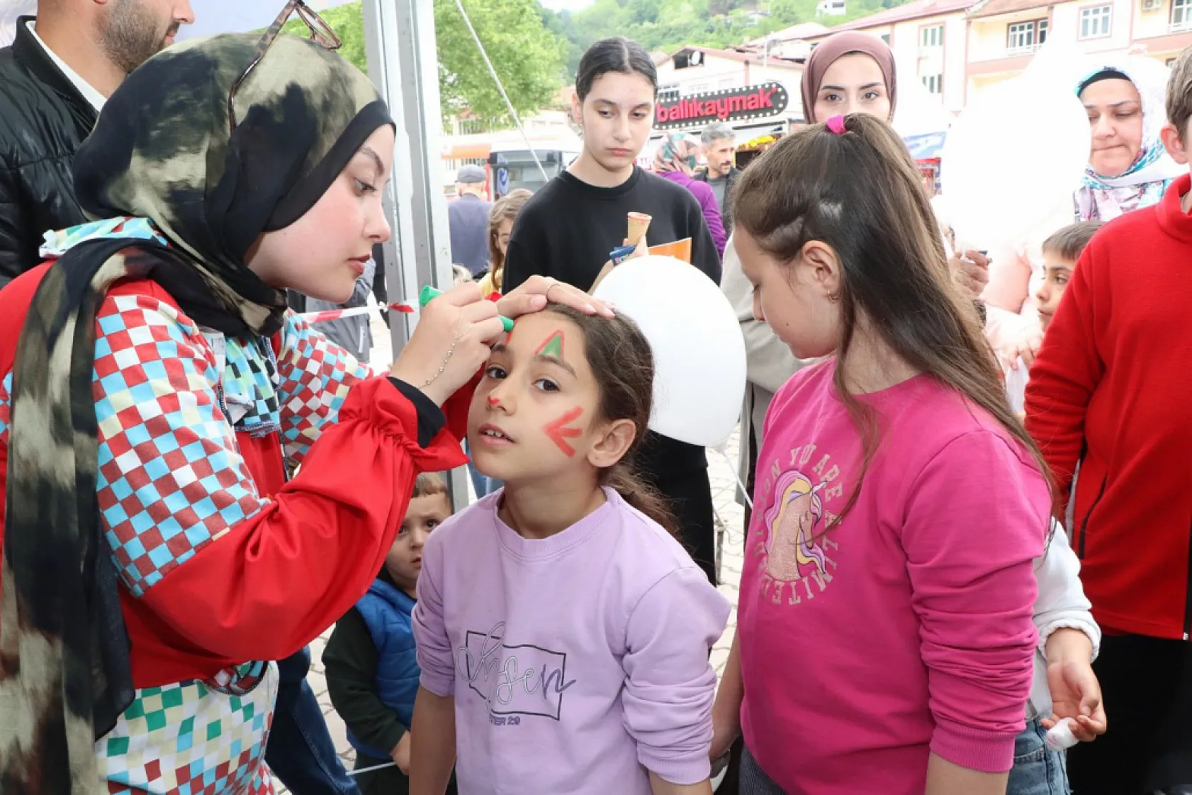 Ayvacık'ta Çocuk Şenliği coşkusu
