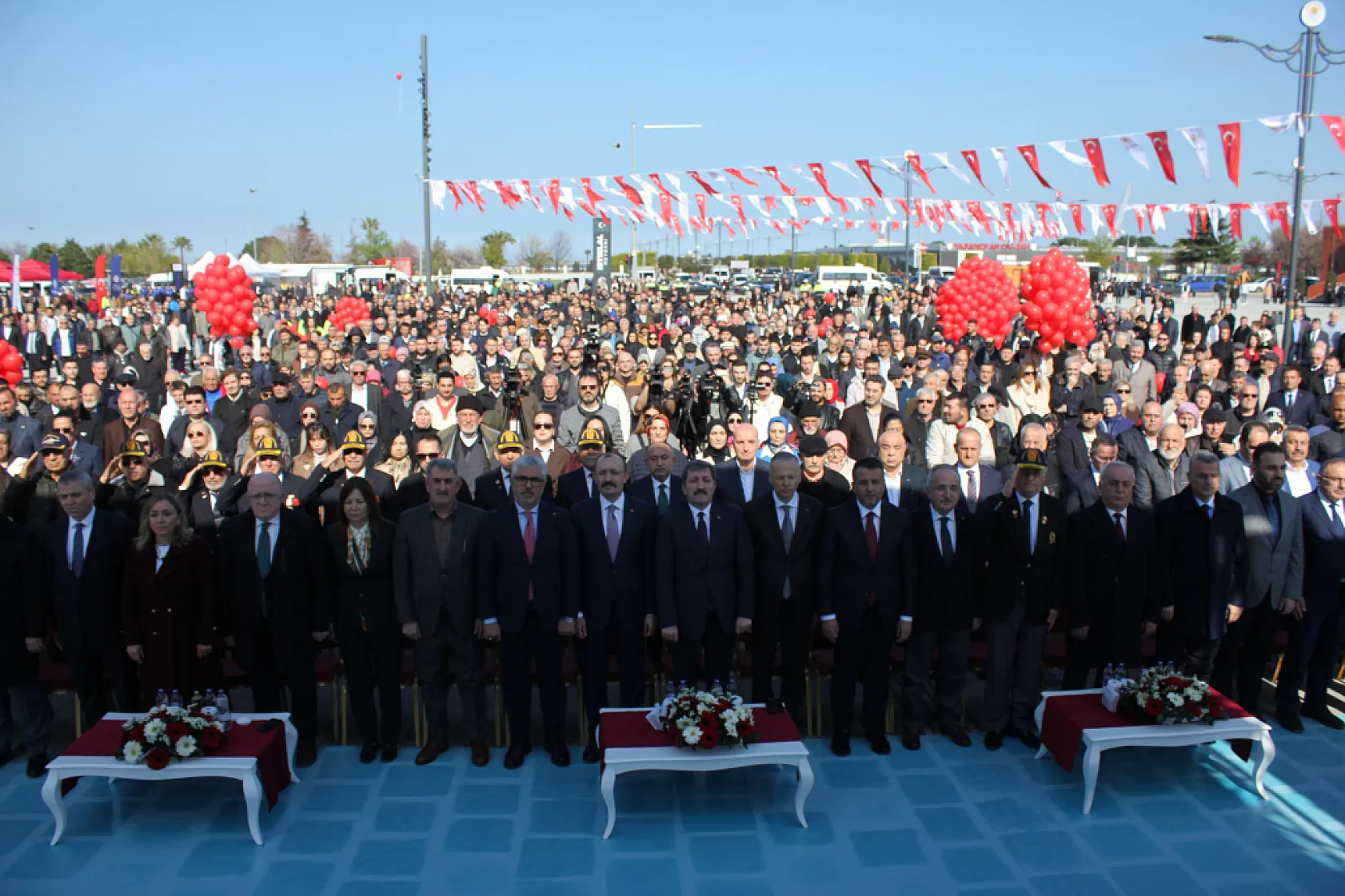 Büyük gün geldi İstiklal meydanı ve Astorya açıldı