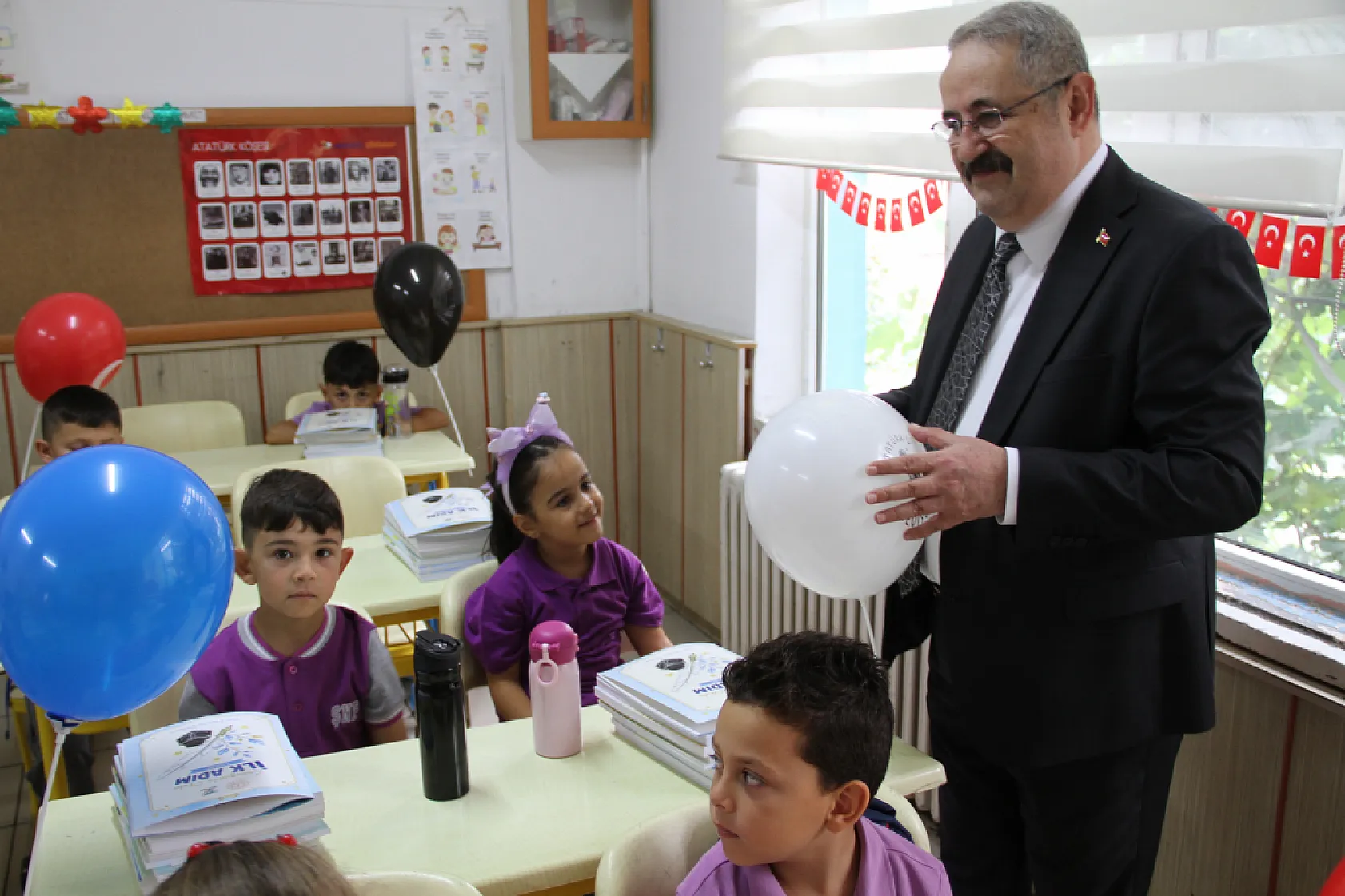 Çarşamba'da yeni eğitim-öğretim yılı Kaymakam Sağlam'ın ziliyle başladı