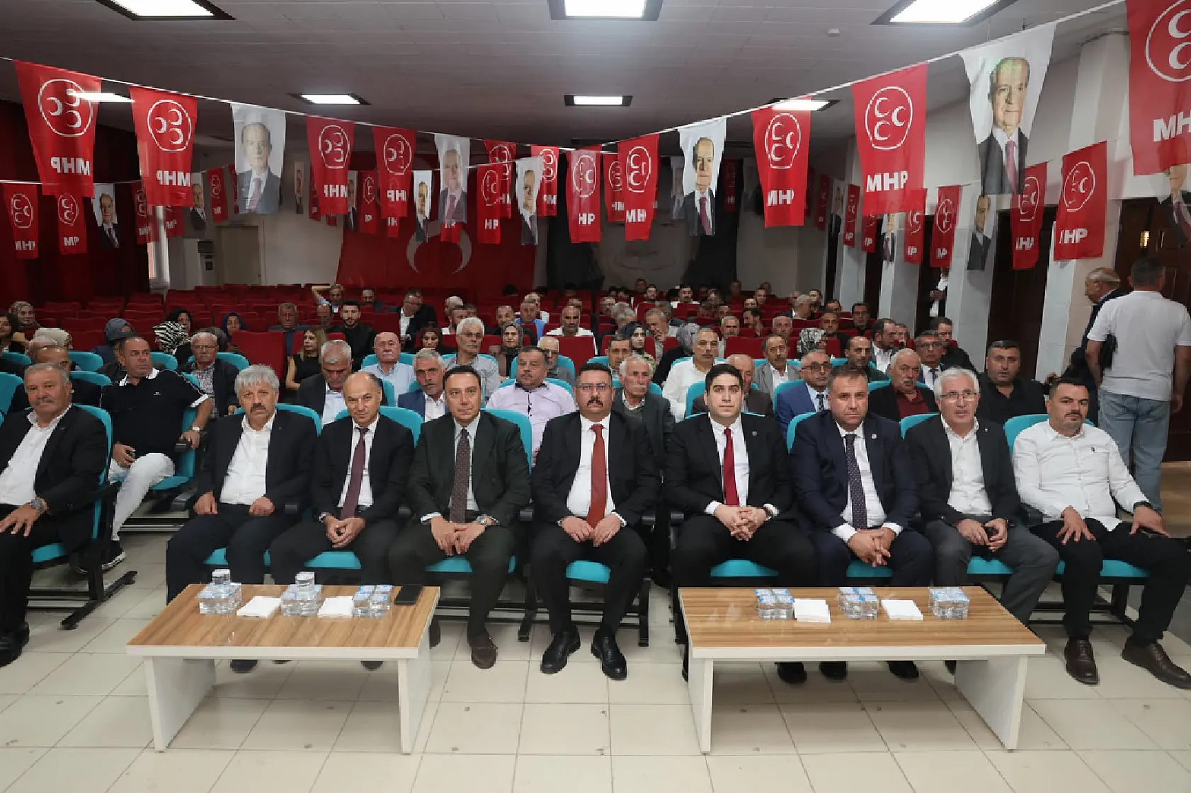 MHP Reşadiye'de Batuhan Kargılı ilçe başkanı seçildi