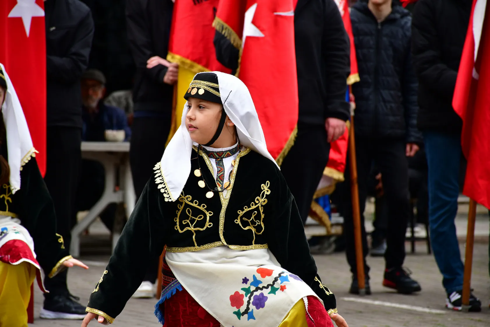 Vezirköprü, Terme ve Salıpazarı'nda 19 Mayıs coşkusu