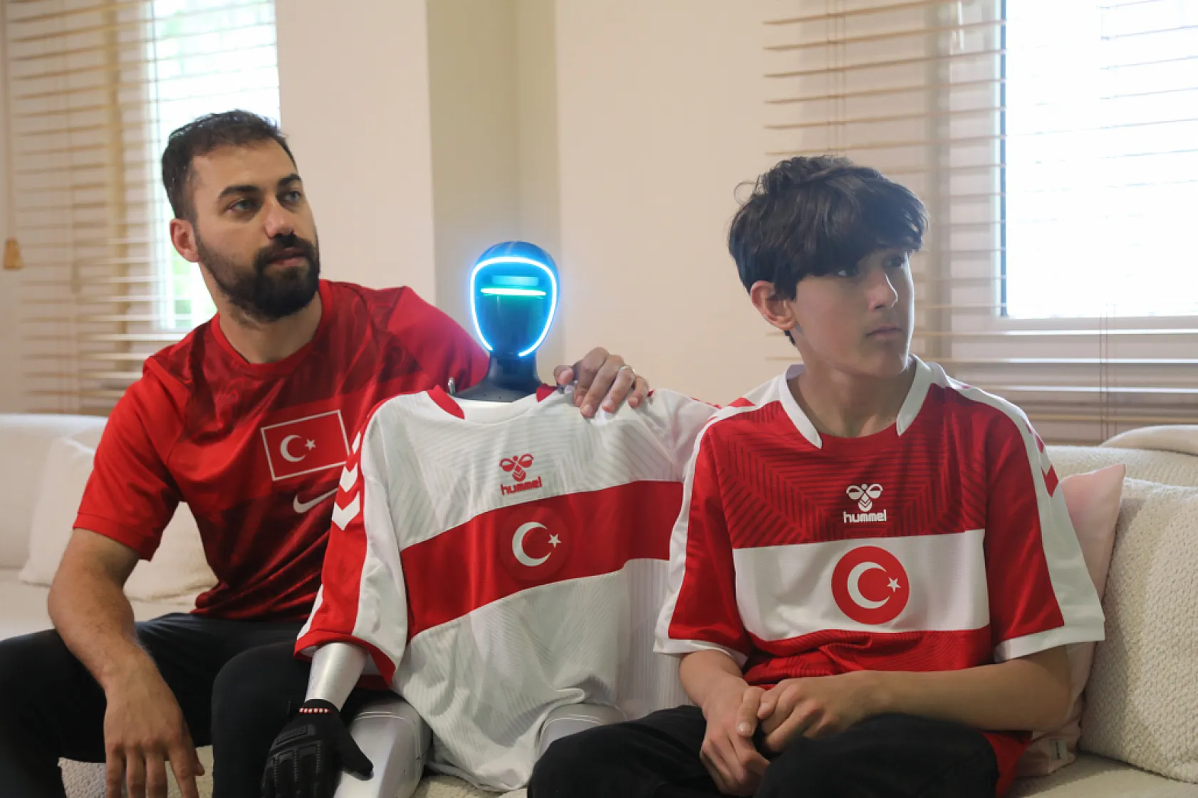 CANİKMAN gurbetteki maçı Samsun'dan takip etti