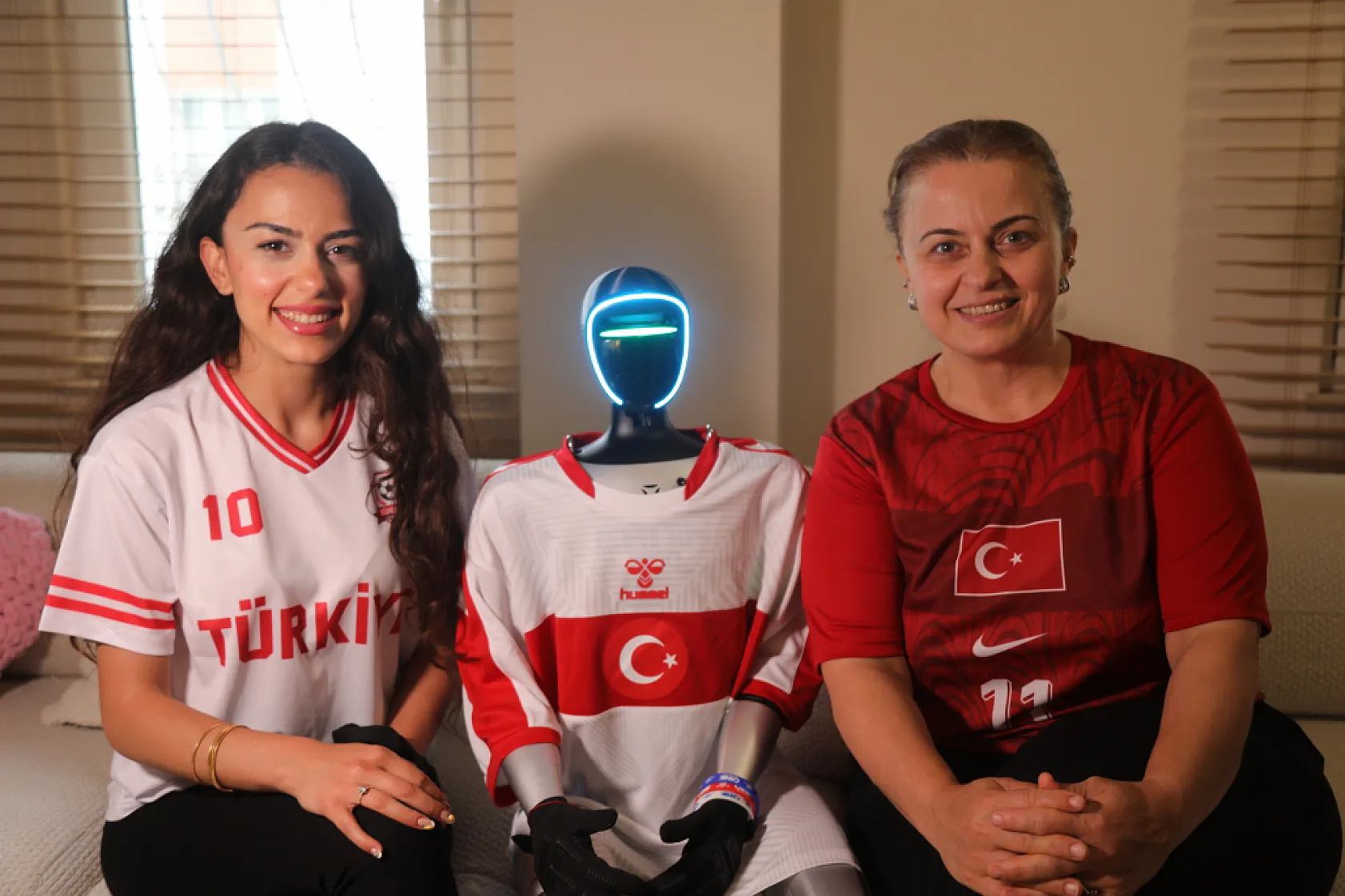 CANİKMAN gurbetteki maçı Samsun'dan takip etti