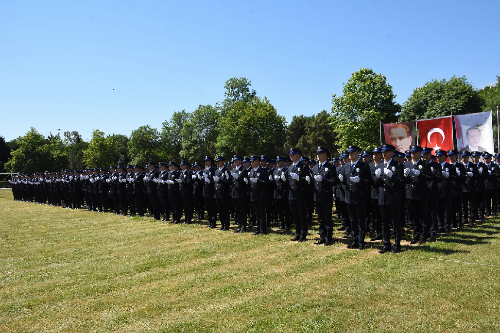 Samsun'da eğitimini tamamlayan 380 polis adayı mezun oldu