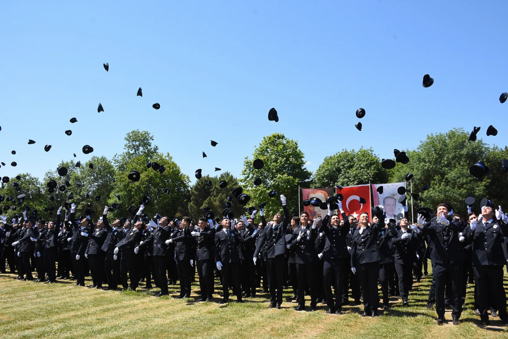 Samsun'da eğitimini tamamlayan 380 polis adayı mezun oldu
