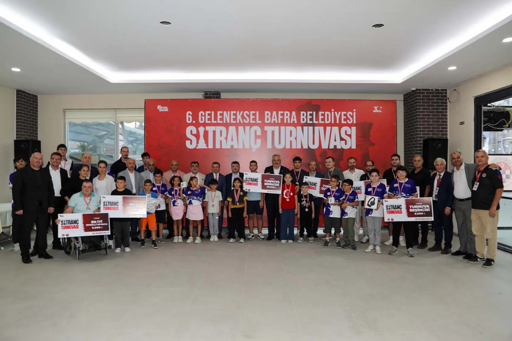 Bafra'da satranç turnuvasında dereceye girenler belli oldu
