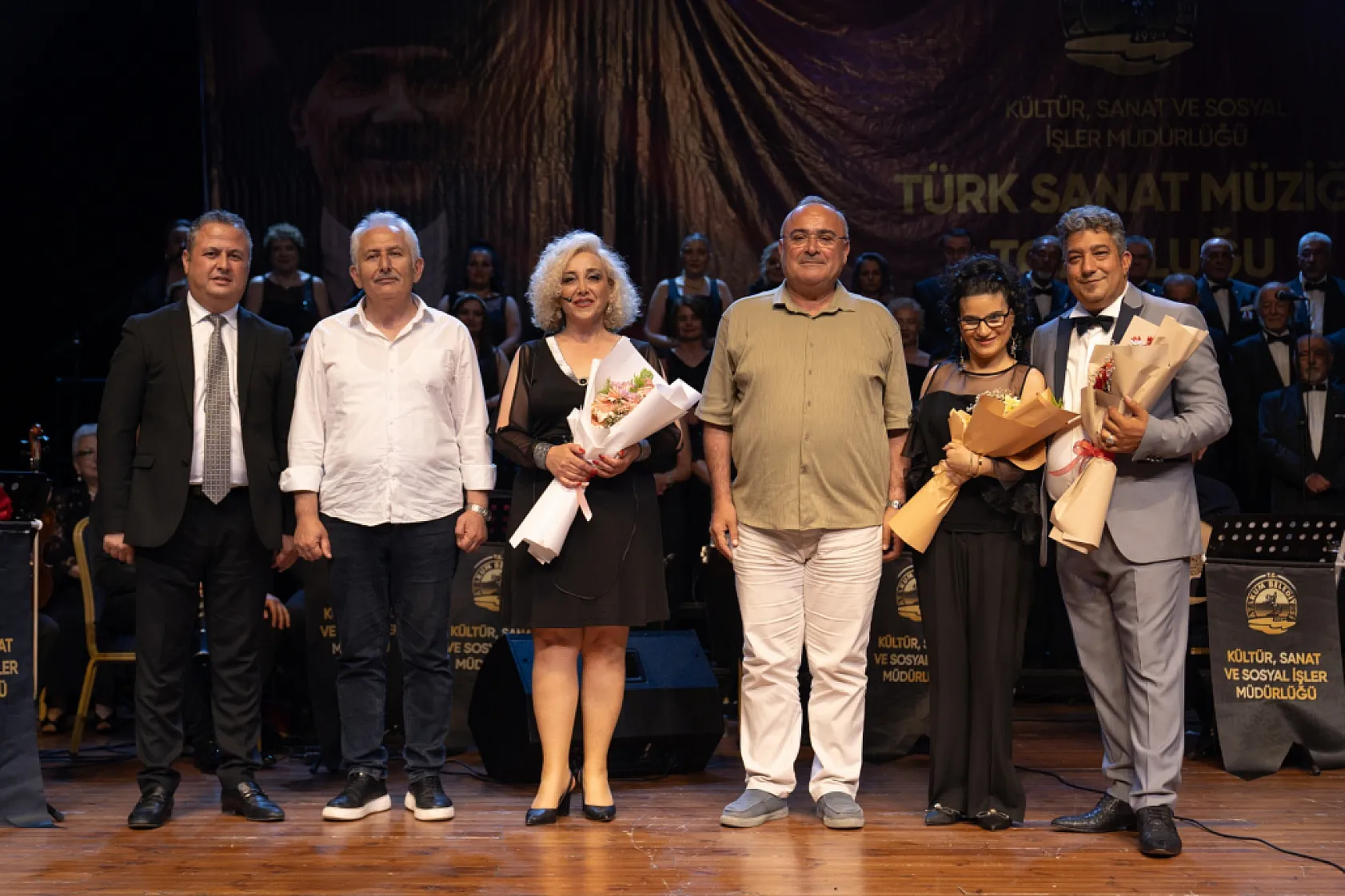 Atakum Belediyesi Türk Sanat Müziği Korosunun 'Yaza Merhaba' konseri  yoğun ilgi gördü