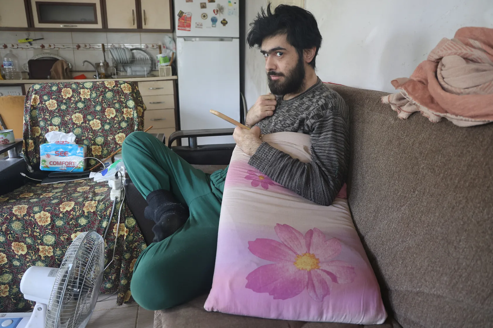 3 yıldır evden çıkmıyor