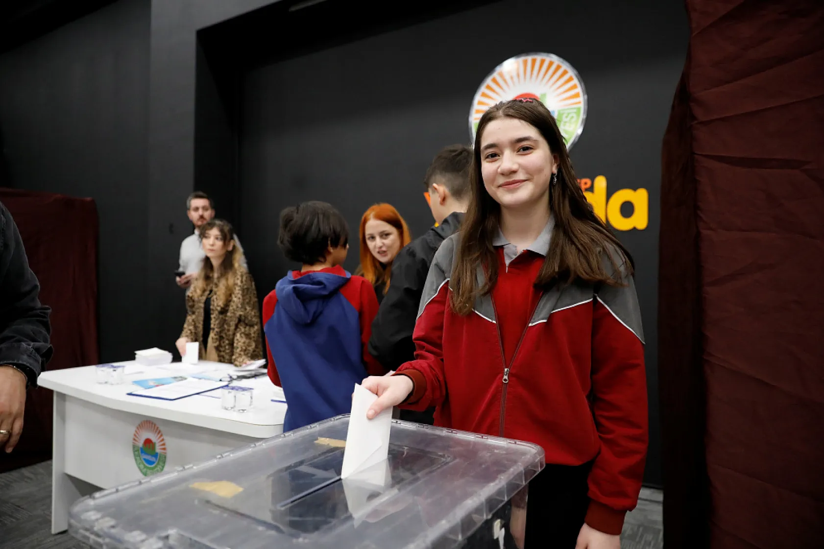 İlkadım'da seçimle oluşturulan Çocuk Meclisi genel kurulu yapıldı