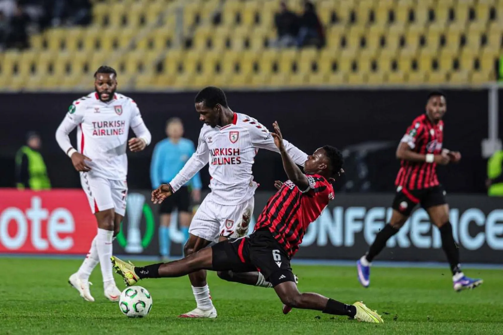 İlk yarıda gol sesi çıkmadı: KF Shkendija: 0 - Samsunspor: 0