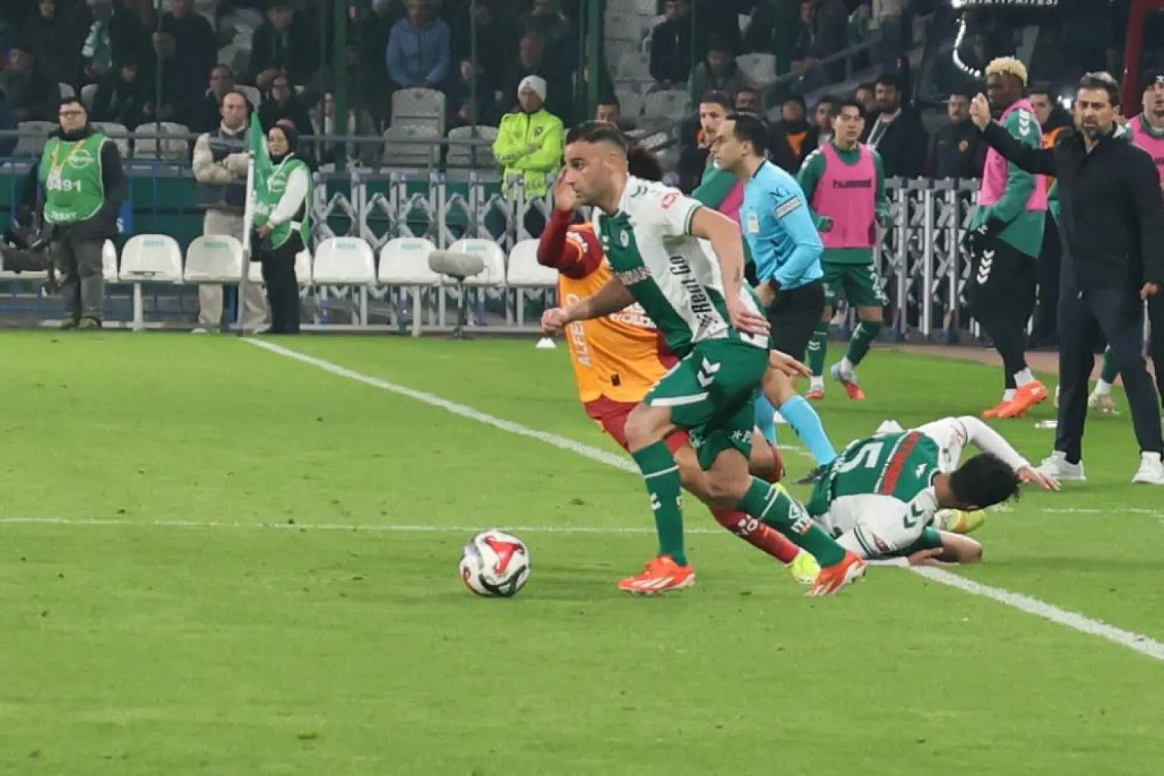 Zafer ev sabinin! Konyaspor: 2 - Galatasaray: 0