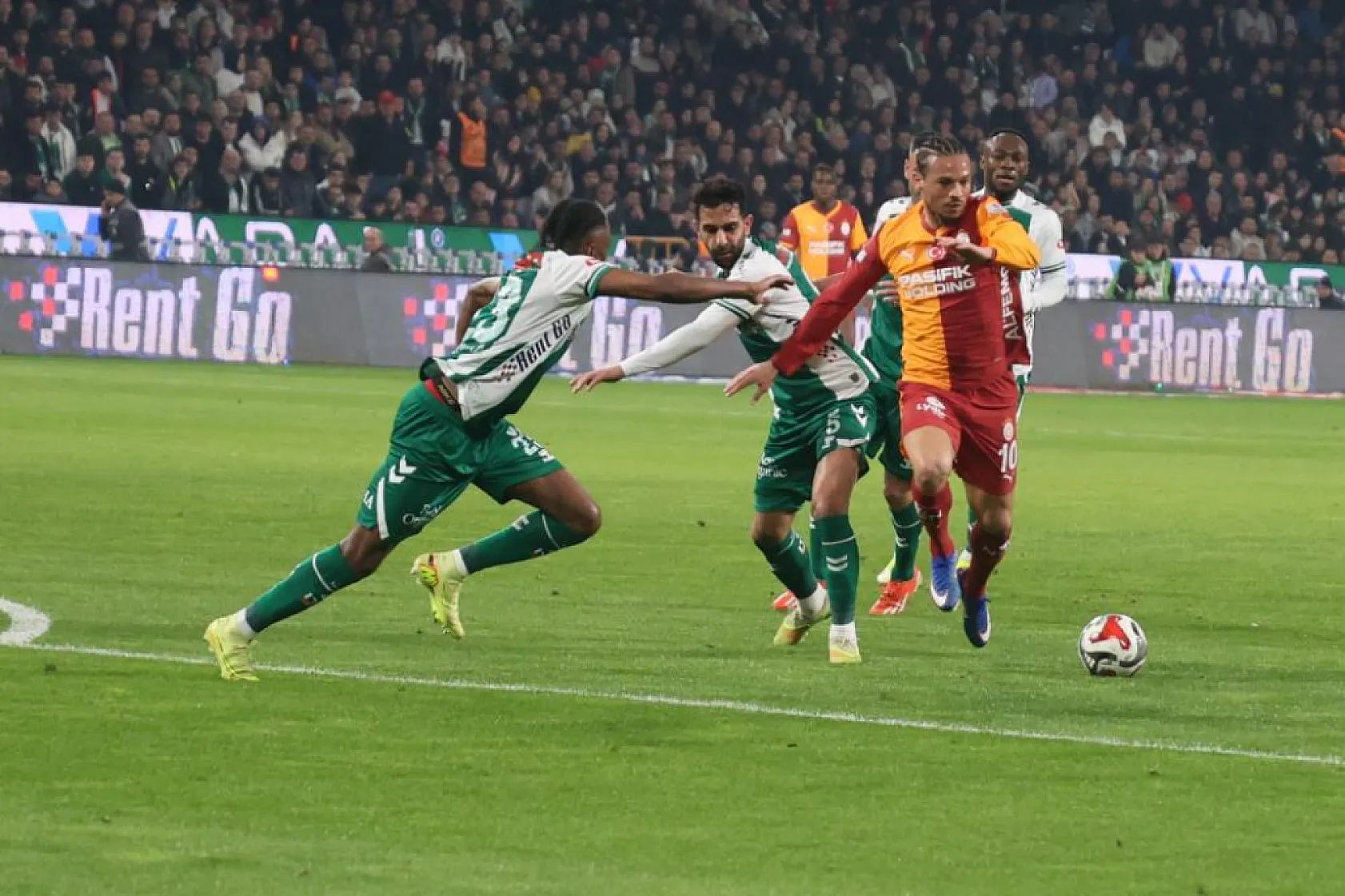 Zafer ev sabinin! Konyaspor: 2 - Galatasaray: 0