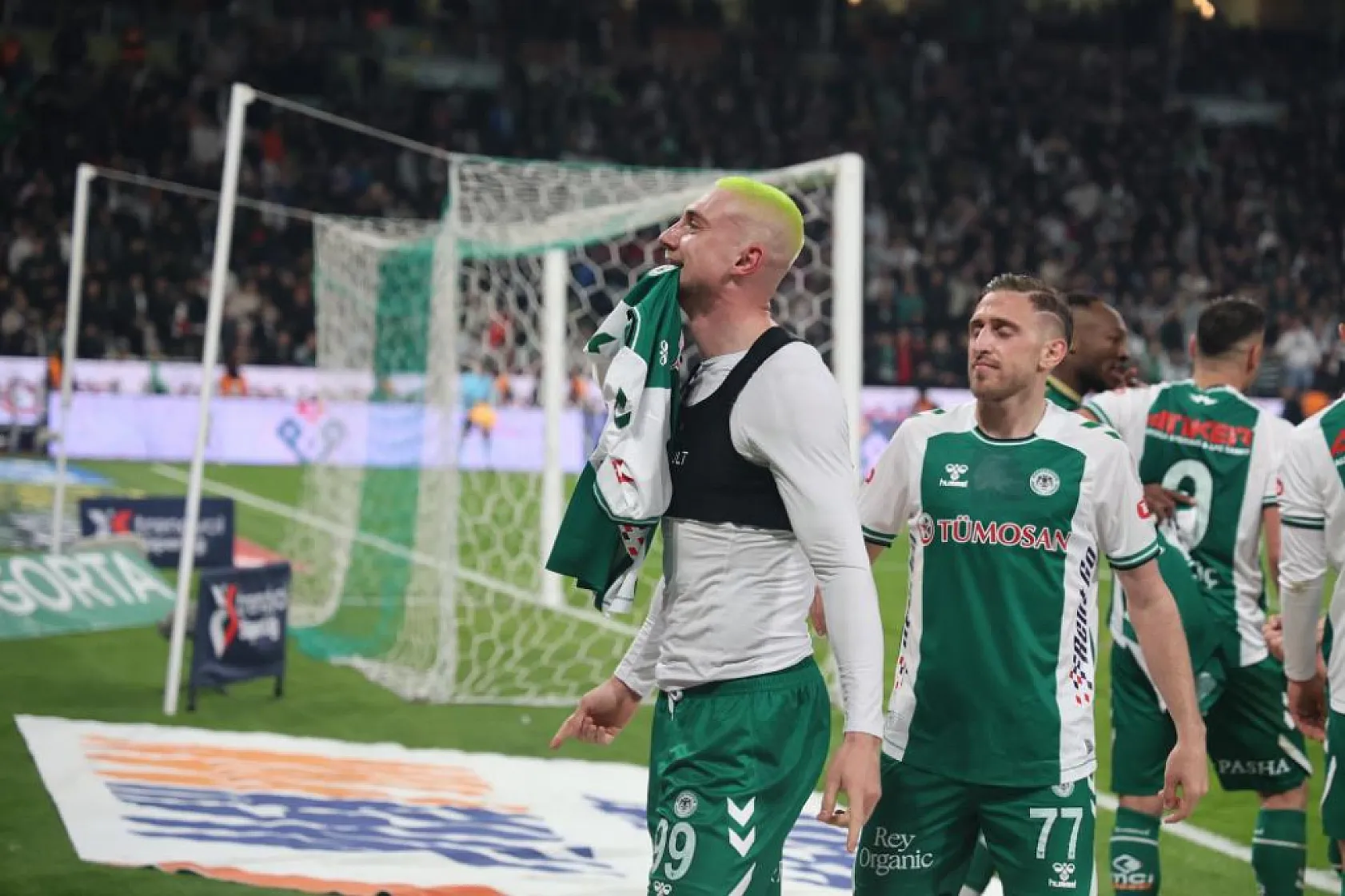Zafer ev sabinin! Konyaspor: 2 - Galatasaray: 0