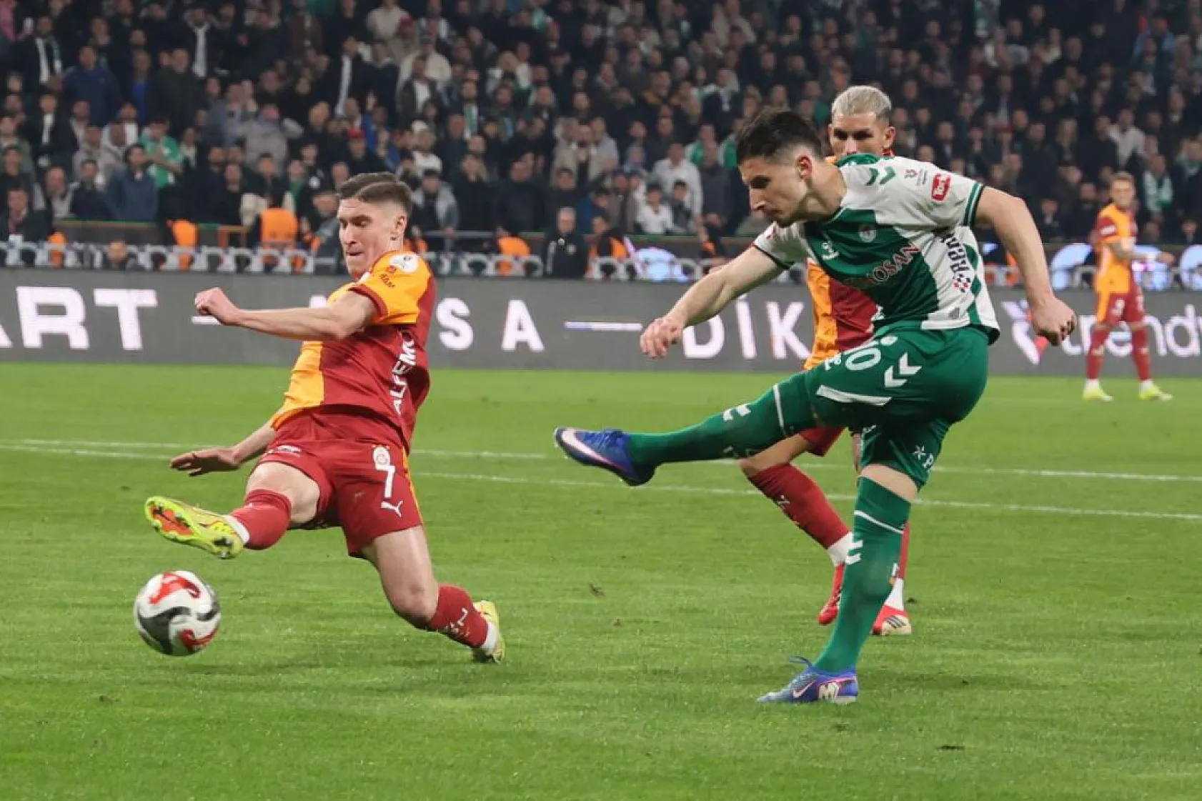 Zafer ev sabinin! Konyaspor: 2 - Galatasaray: 0