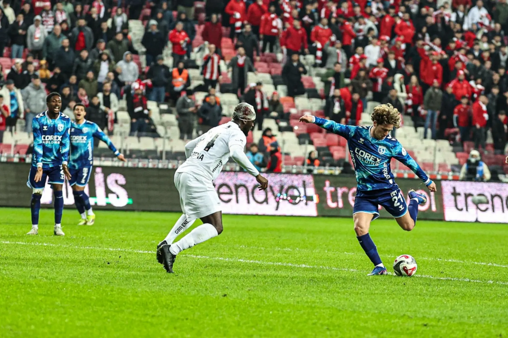 Samsunspor-Gaziantep FK Maçından Kareler