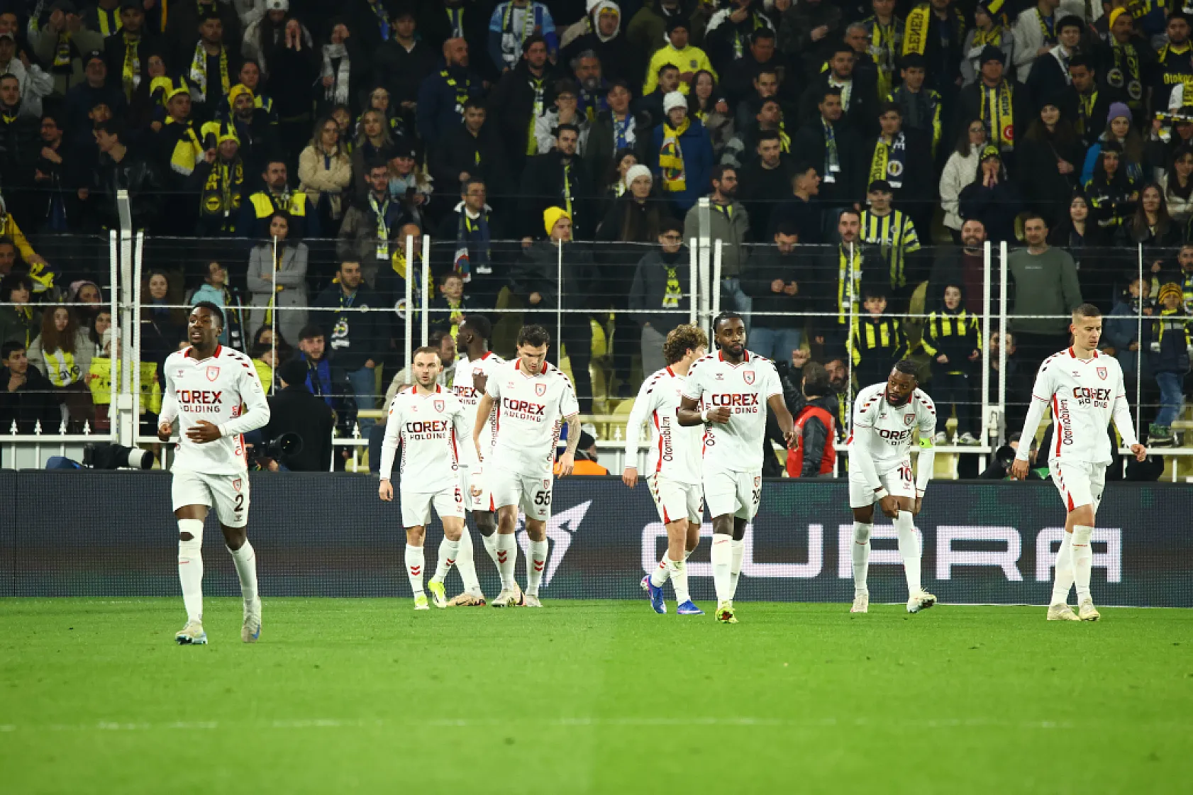 İlk yarı tamamlandı | Kadıköy'de gol düellosu! Samsunspor iki kez öne geçti