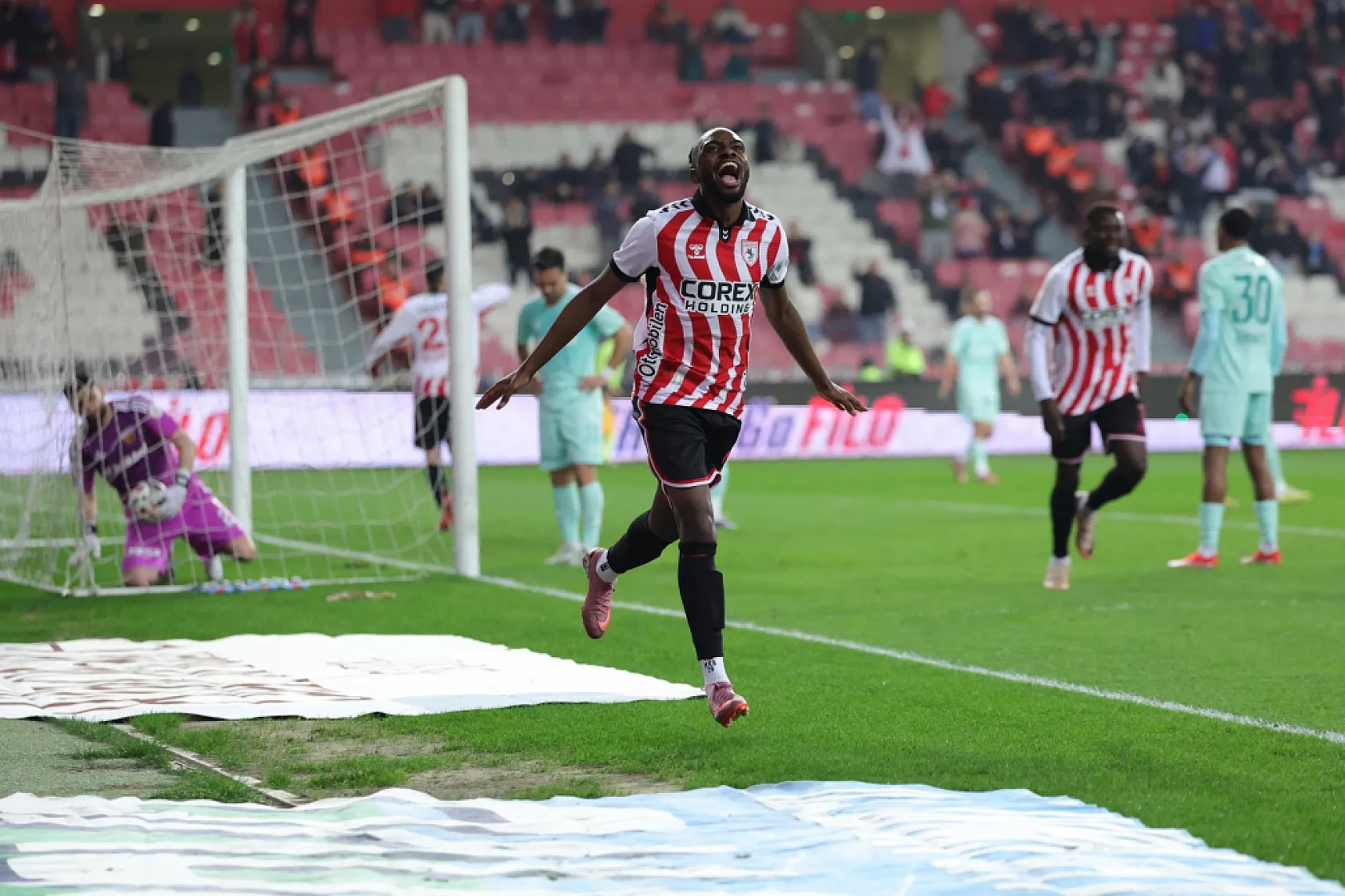 Samsunspor Nefes Kesti: Son Dakikada Gelen Zafer!