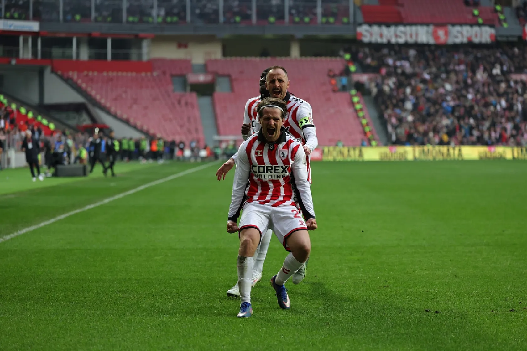 Samsunspor Beşiktaş'ı Perişan Etti! Yazarlar Tek Ses 'Skor Daha Farklı Olabilirdi!'