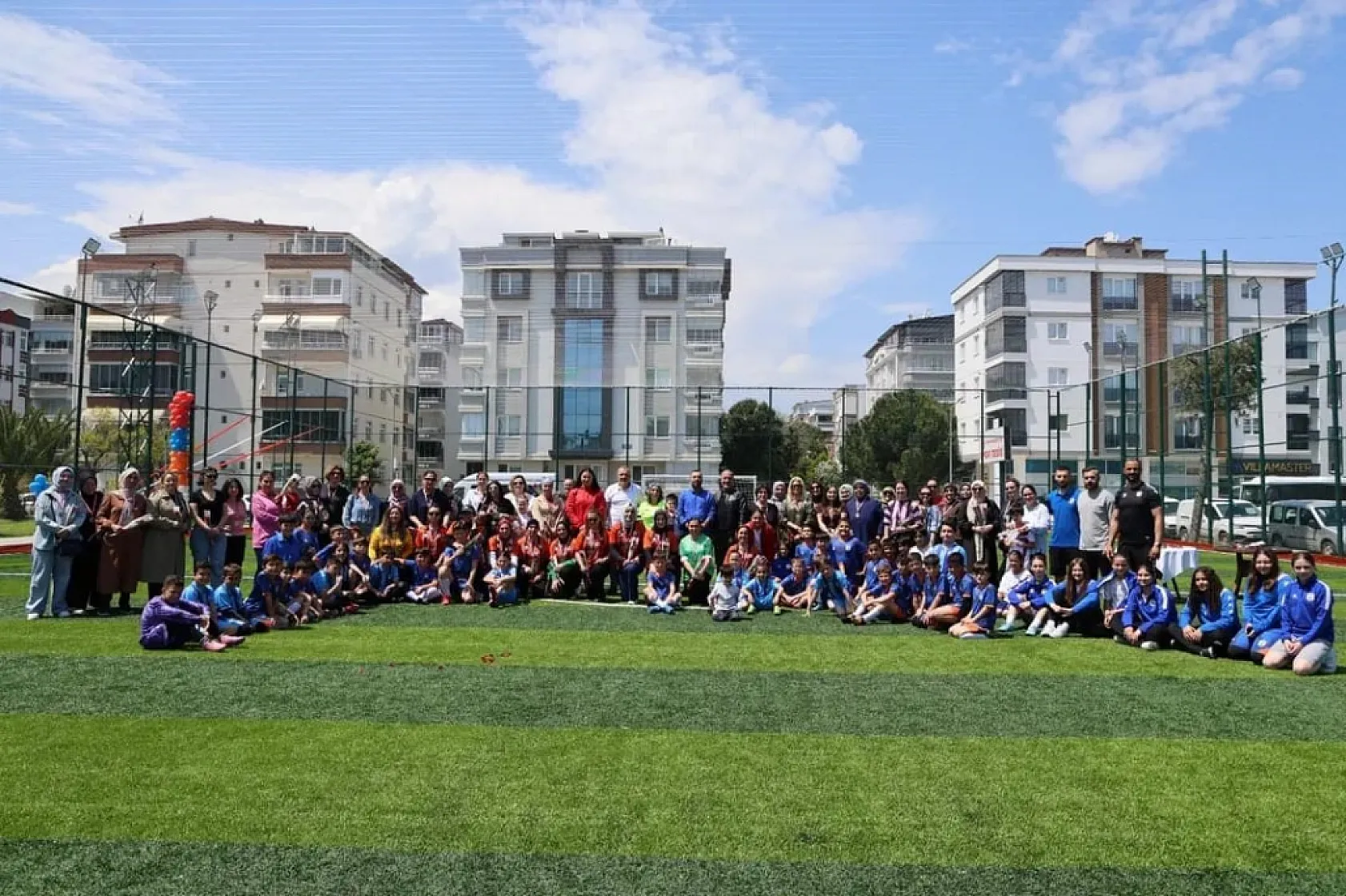 Atakum'da Anneler Günü coşkusu: Sahada rekabet değil sevgi kazandı