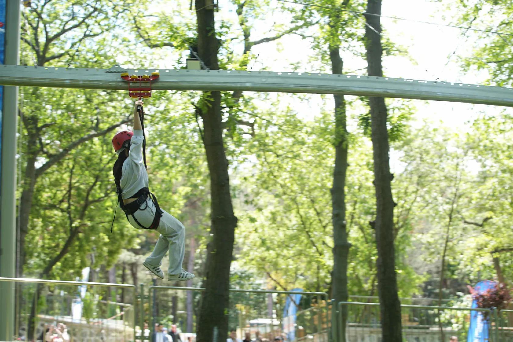 Samsun'da adrenalin patlaması: Canik Macera Parkı bayramda rekor kırdı!