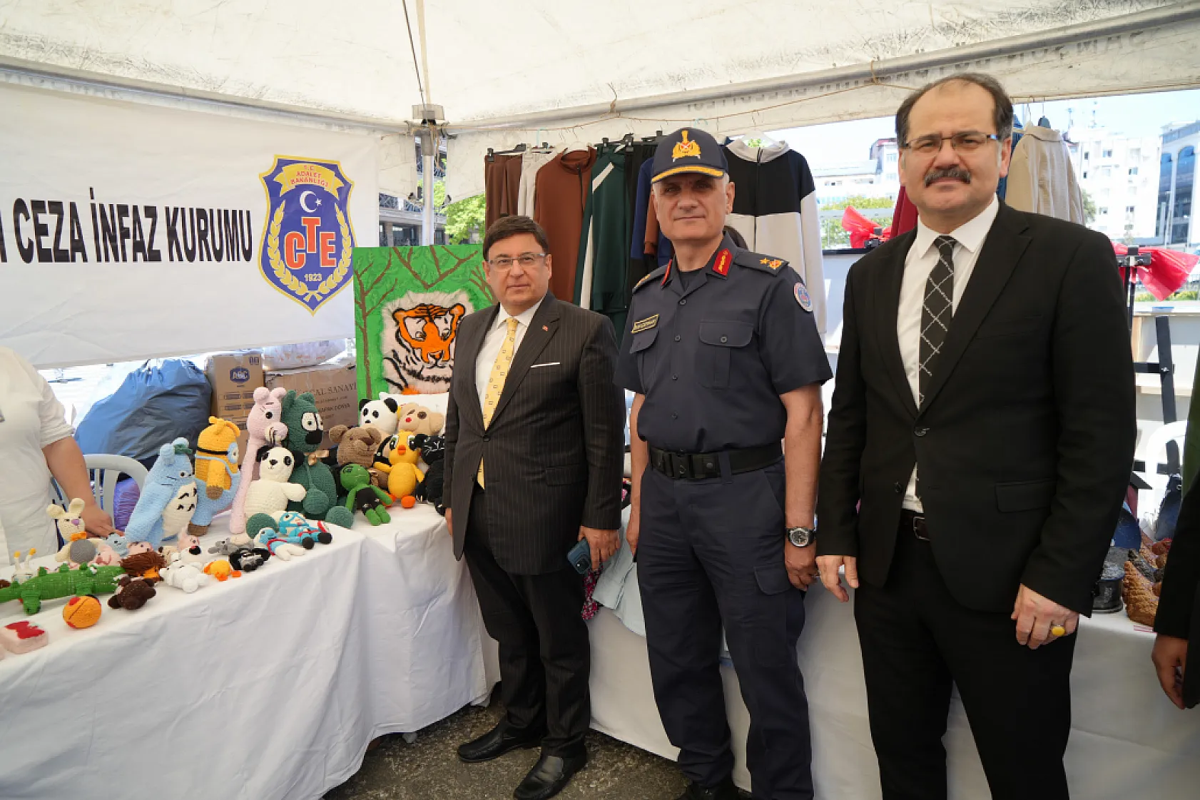 Hükümlüler Üretti, Vatandaşlar İlgi Gösterdi