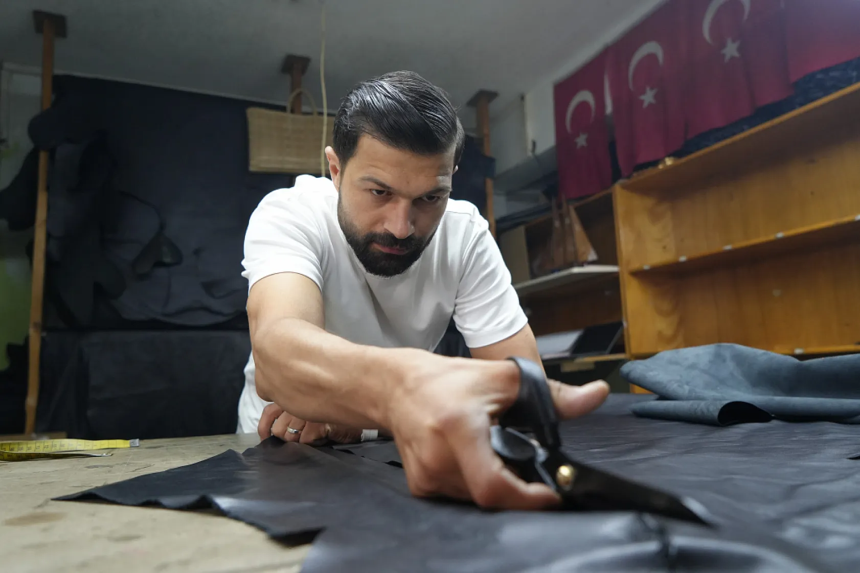 Samsun'da Ata Sporunun Kalbi Bu Atölyede Atıyor! Doğmamış Bebeklere Bile Kispet Dikiliyor