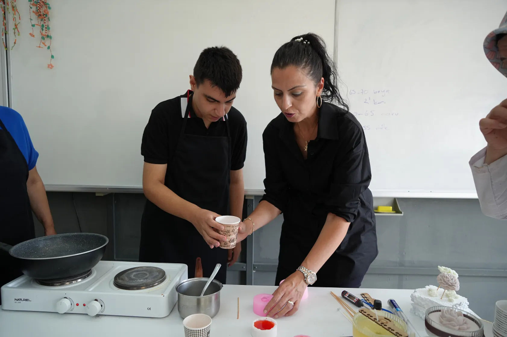Özel öğrenciler yaz tatilini üreterek ve eğlenerek geçiriyor