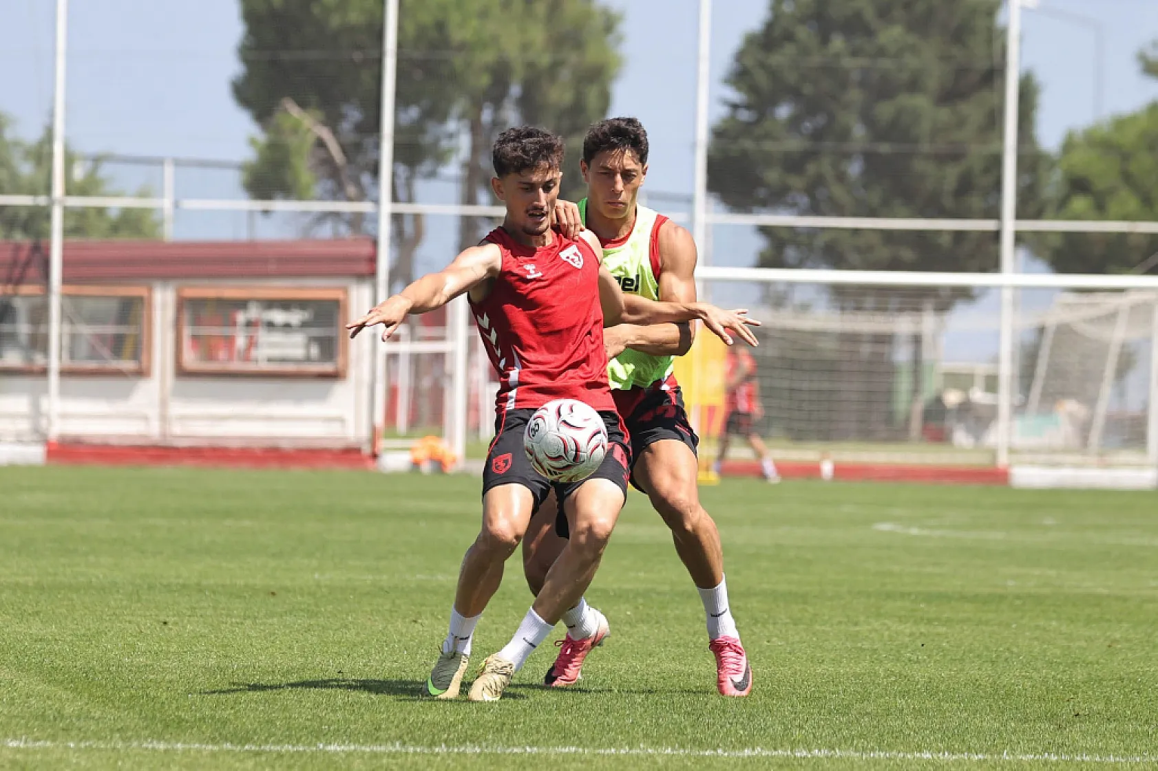 Samsunspor'da Rizespor mesaisi sürüyor