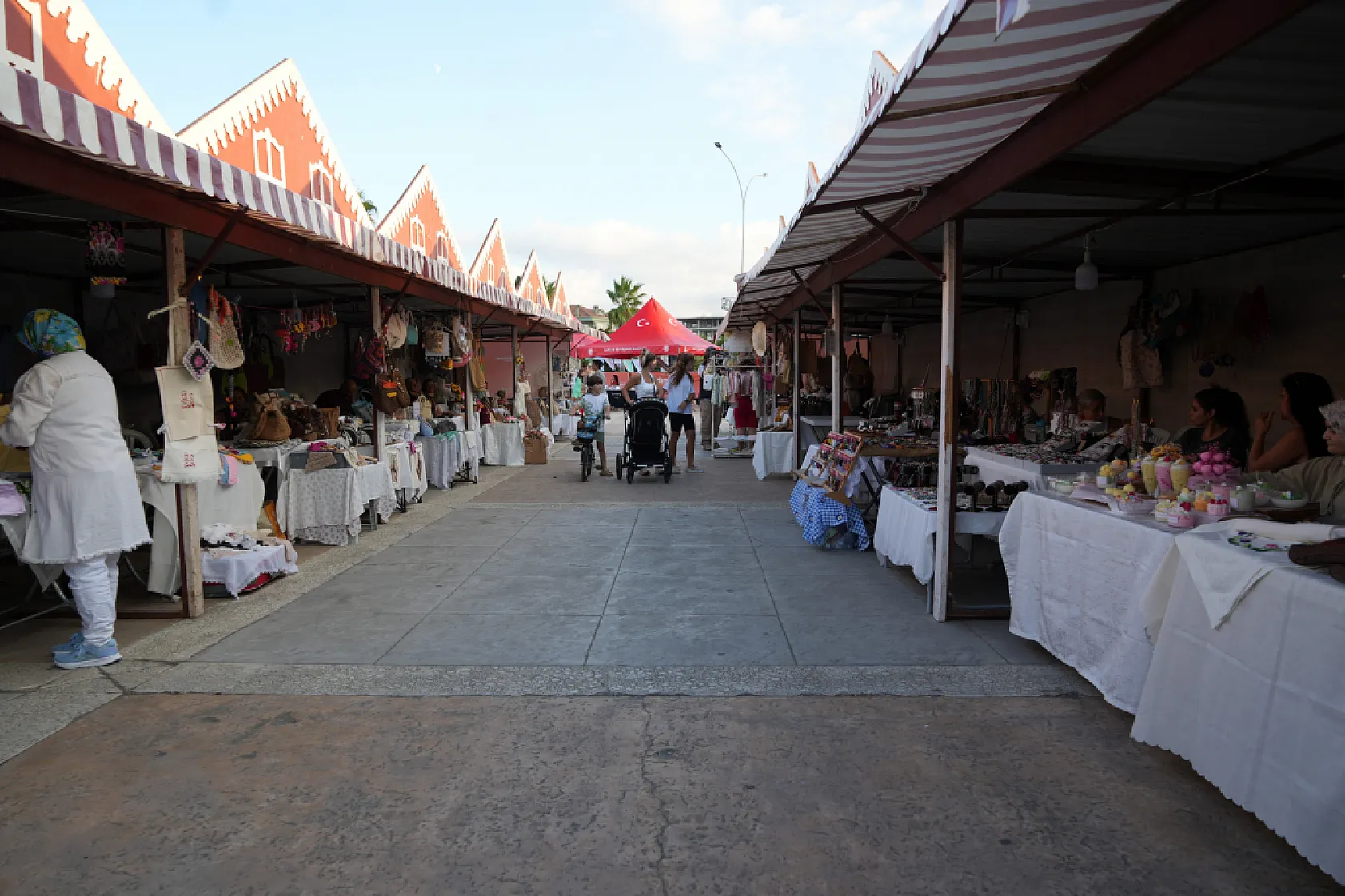 Samsun'da kadınların el emeği festivalde görücüye çıkıyor