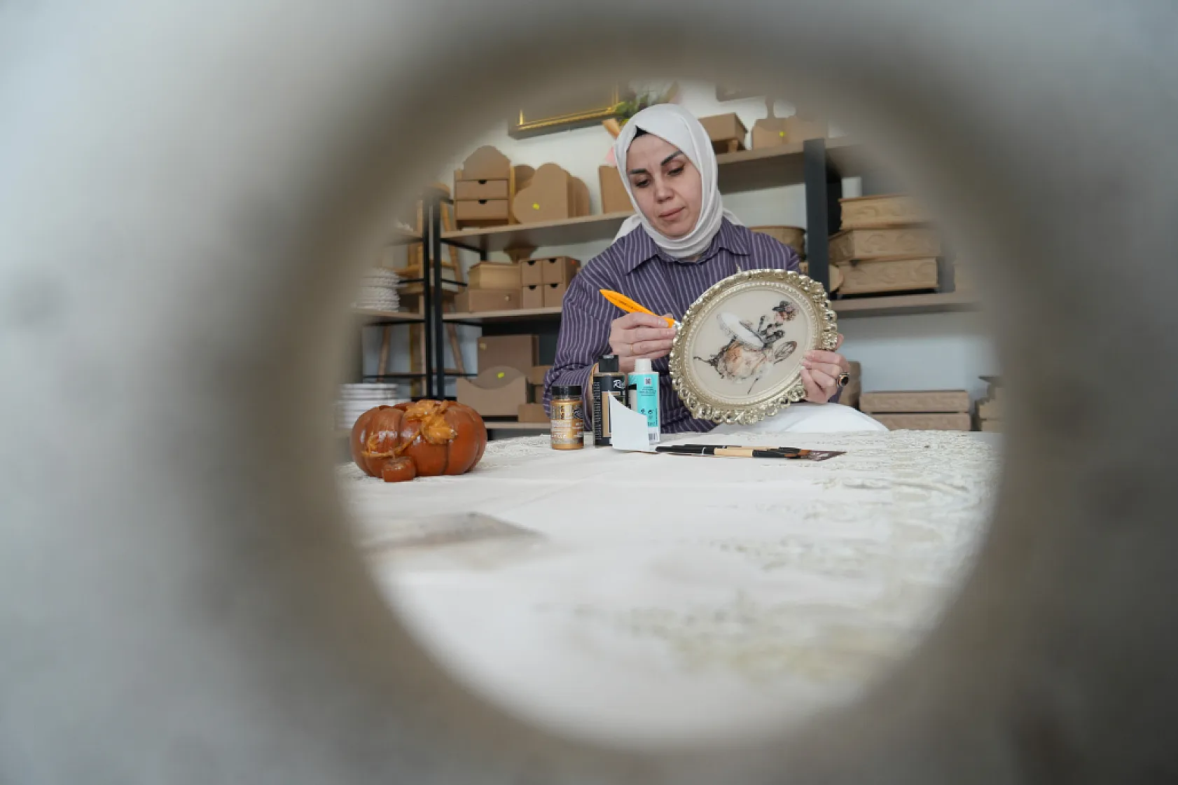 Sosyal medyadaki video ilham oldu, kendi atölyesini kurdu