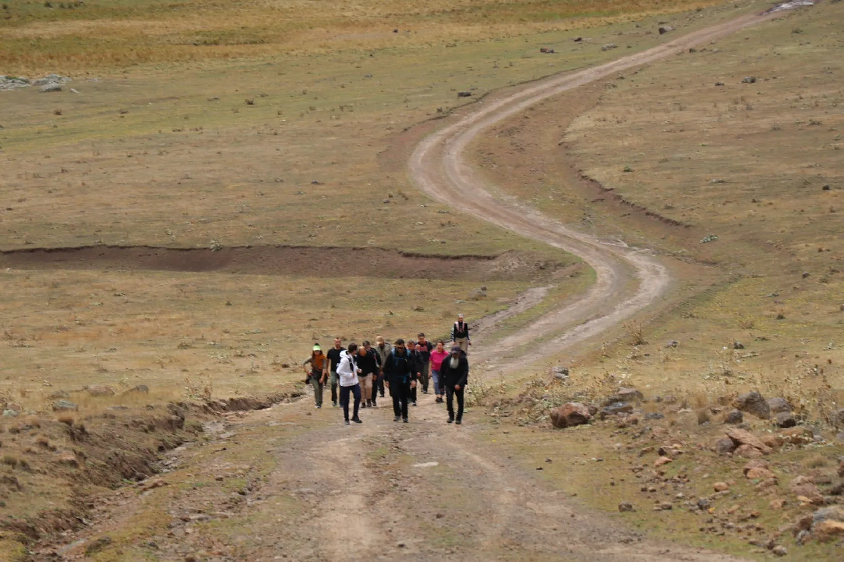 Üç ilin kesiştiği noktada 15 kilometrelik doğa yürüyüşü