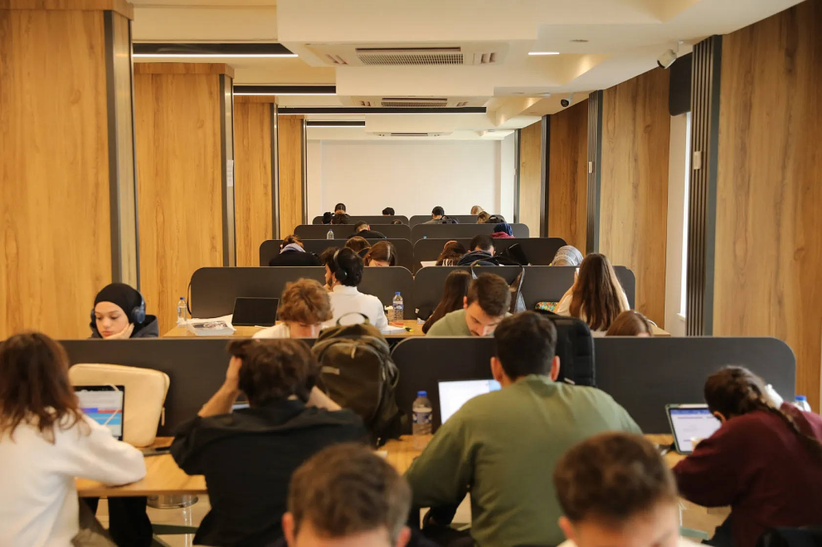 Samsun Büyükşehir Belediyesi'nin Petek Genç'i ziyaret akınına uğradı