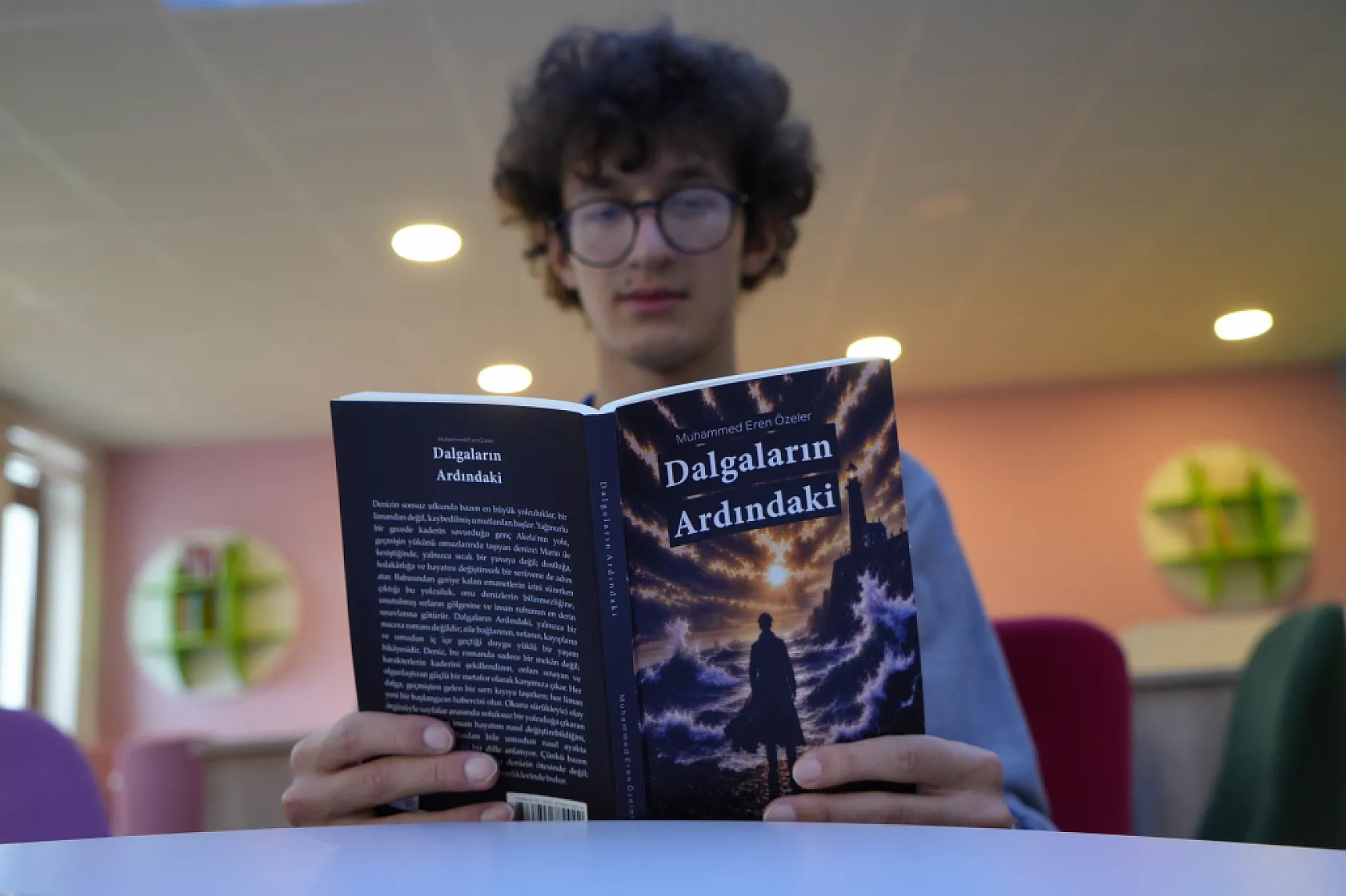 17 yaşında 4 ayda roman yazdı