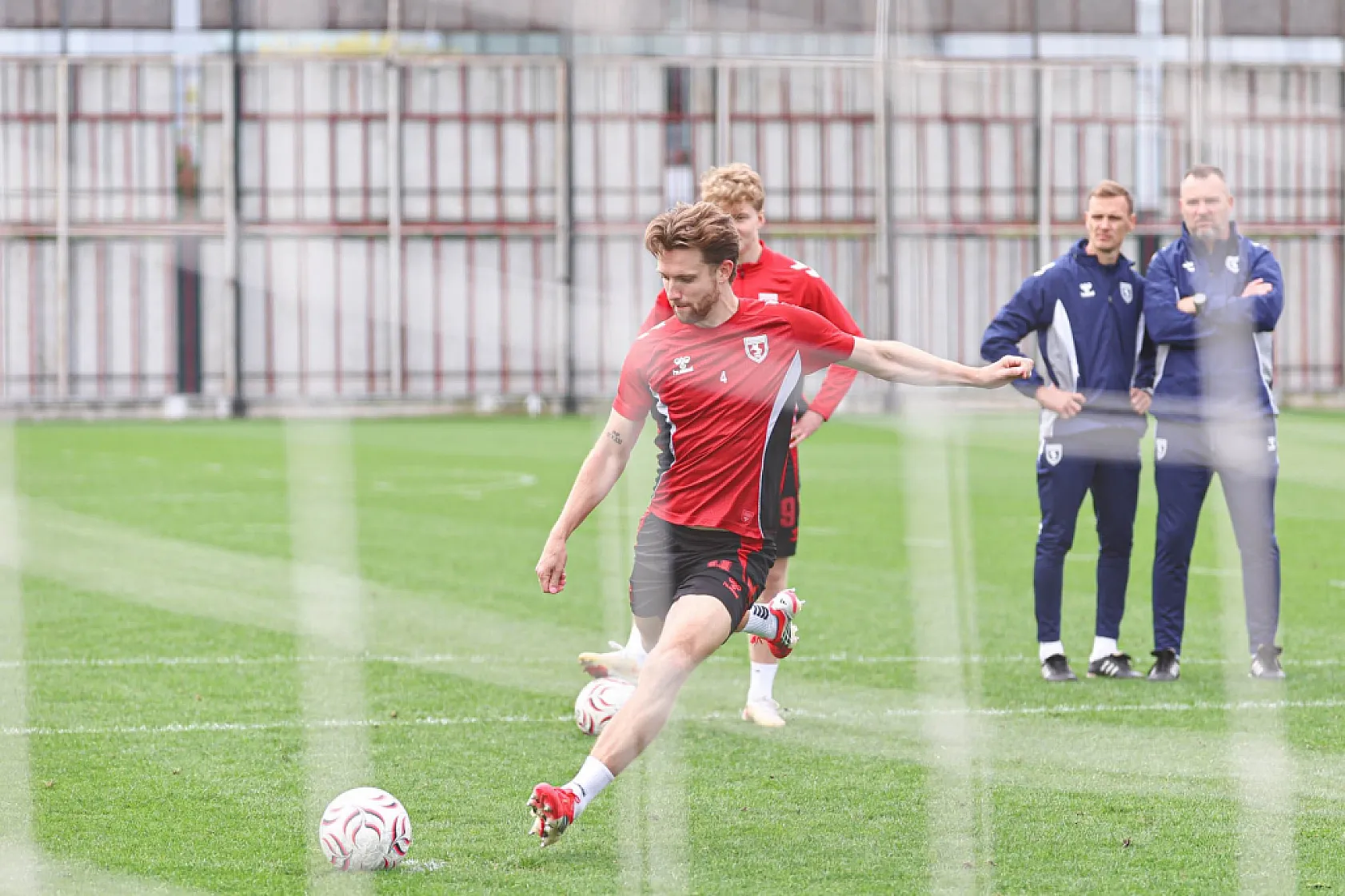 Samsunspor'da mağlubiyet serisine rağmen yüzler gülüyor! Bjelica yönetiminde Kasımpaşa mesaisi