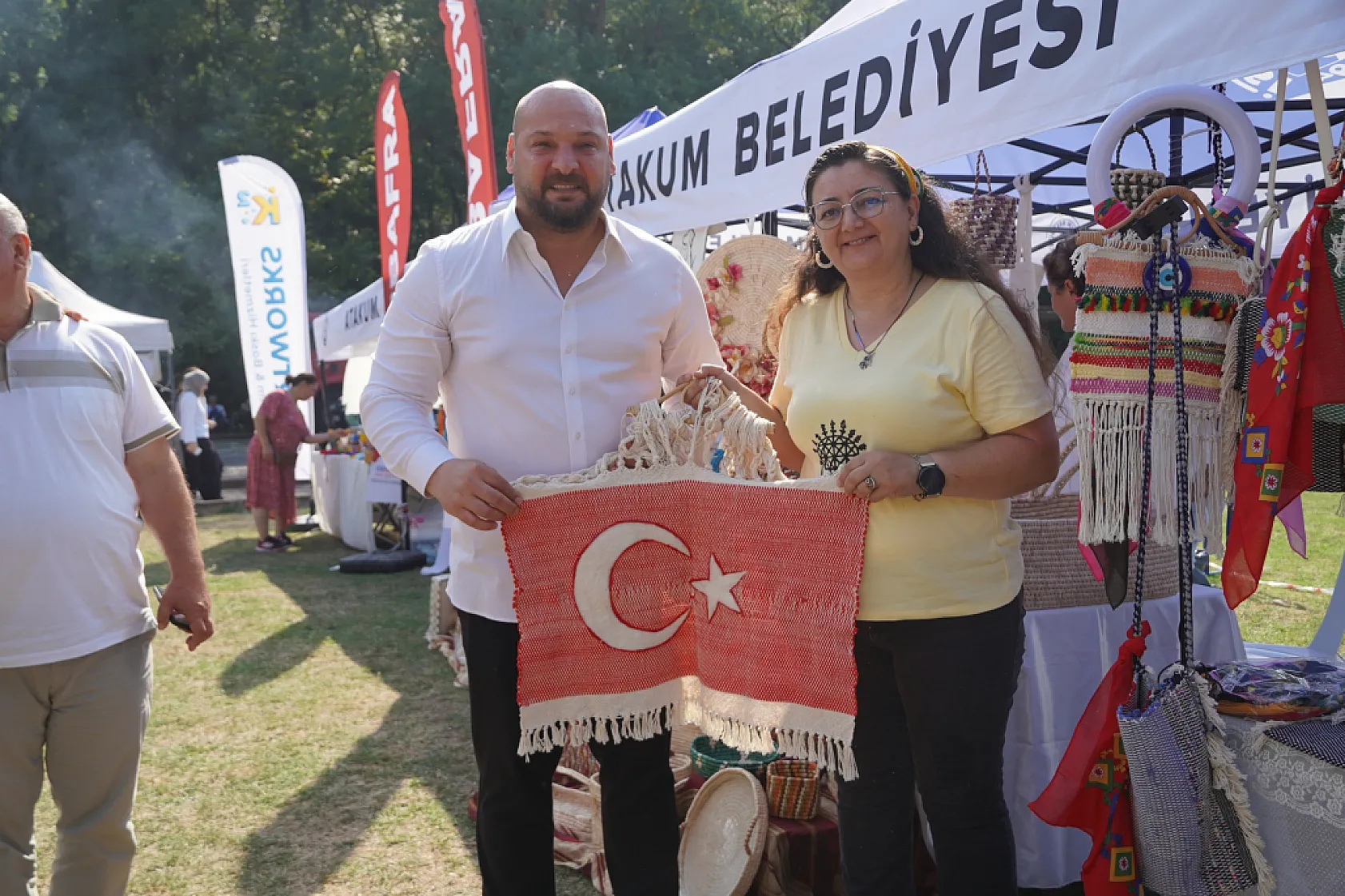 Başkan Türkel Bafralı üreticilerle Çakırlar Korusu'nda bir araya geldi