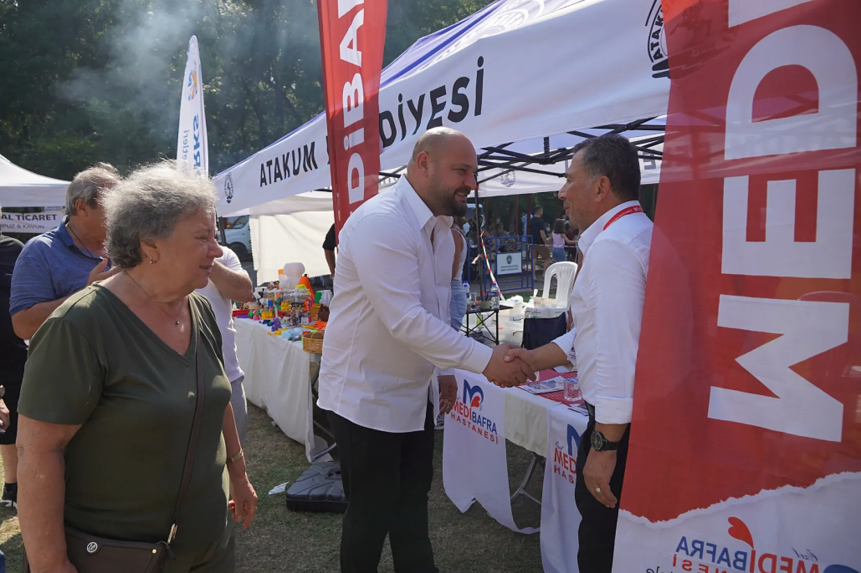 Başkan Türkel Bafralı üreticilerle Çakırlar Korusu'nda bir araya geldi