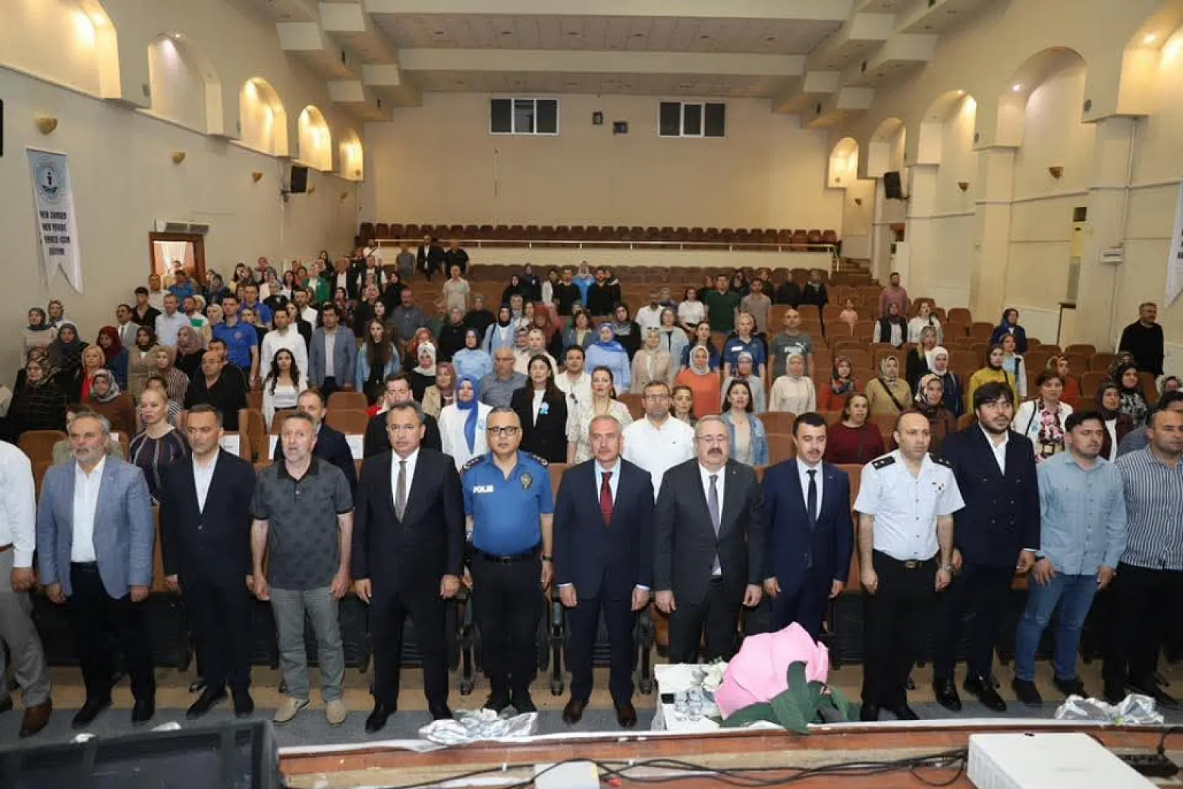 Halk eğitim merkezi kursiyerlerinden göz dolduran sergi
