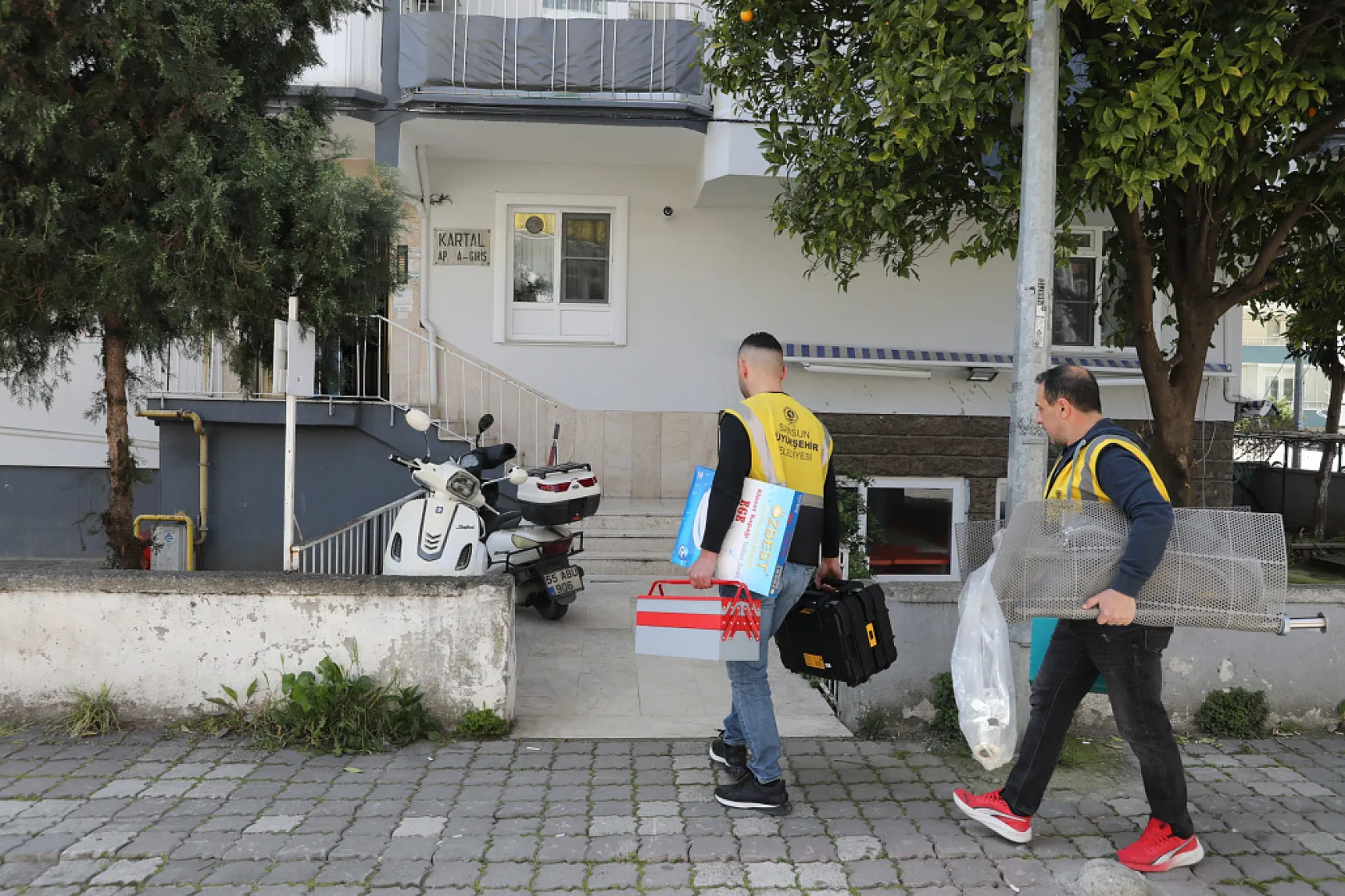 Büyükşehir'den Ev İçi Tutunma Aparatı Desteği