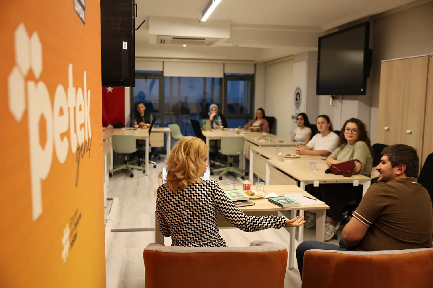 Büyükşehir'in Kitap Kulübü Kitapseverleri Bir Araya Getiriyor
